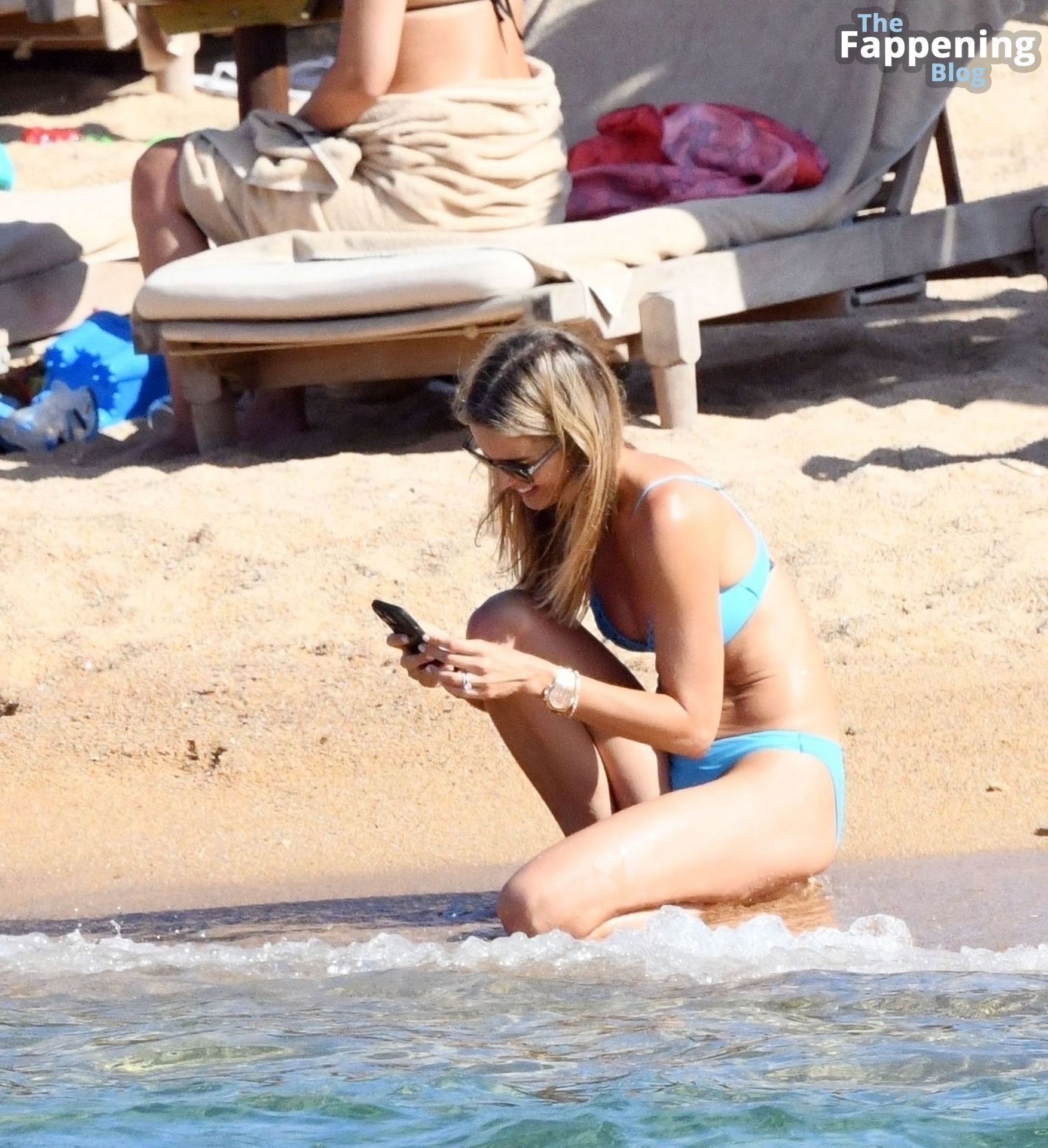 Frida Redknapp Shows Off Her Sexy Bikini Body as She Enjoys a Summer Holiday with Jamie Redknapp in Sardinia (26 Photos)