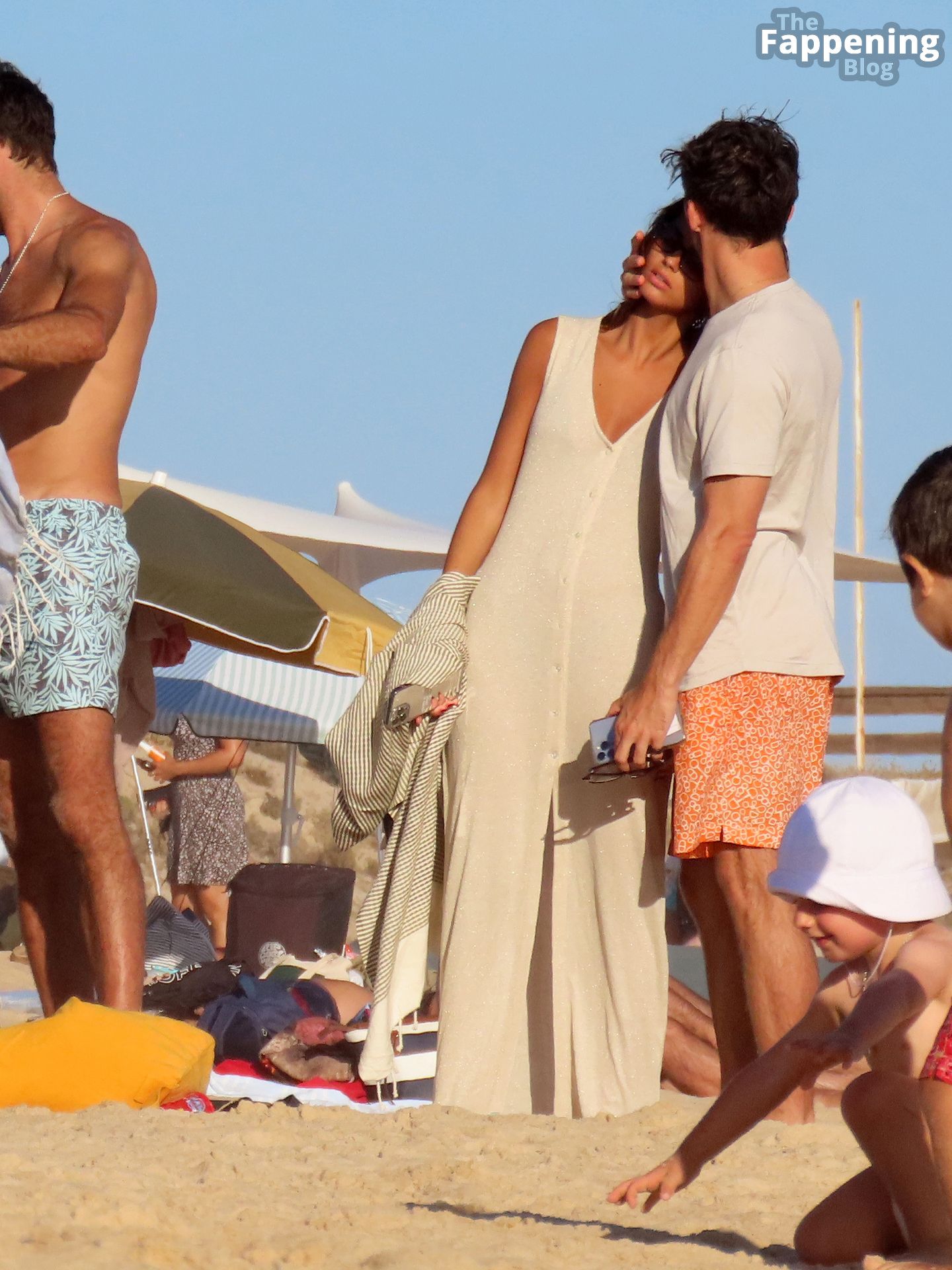 Kika Cerqueira Gomes &amp; Pierre Gasly Enjoy a Day on the Beach in Portugal (42 Photos)
