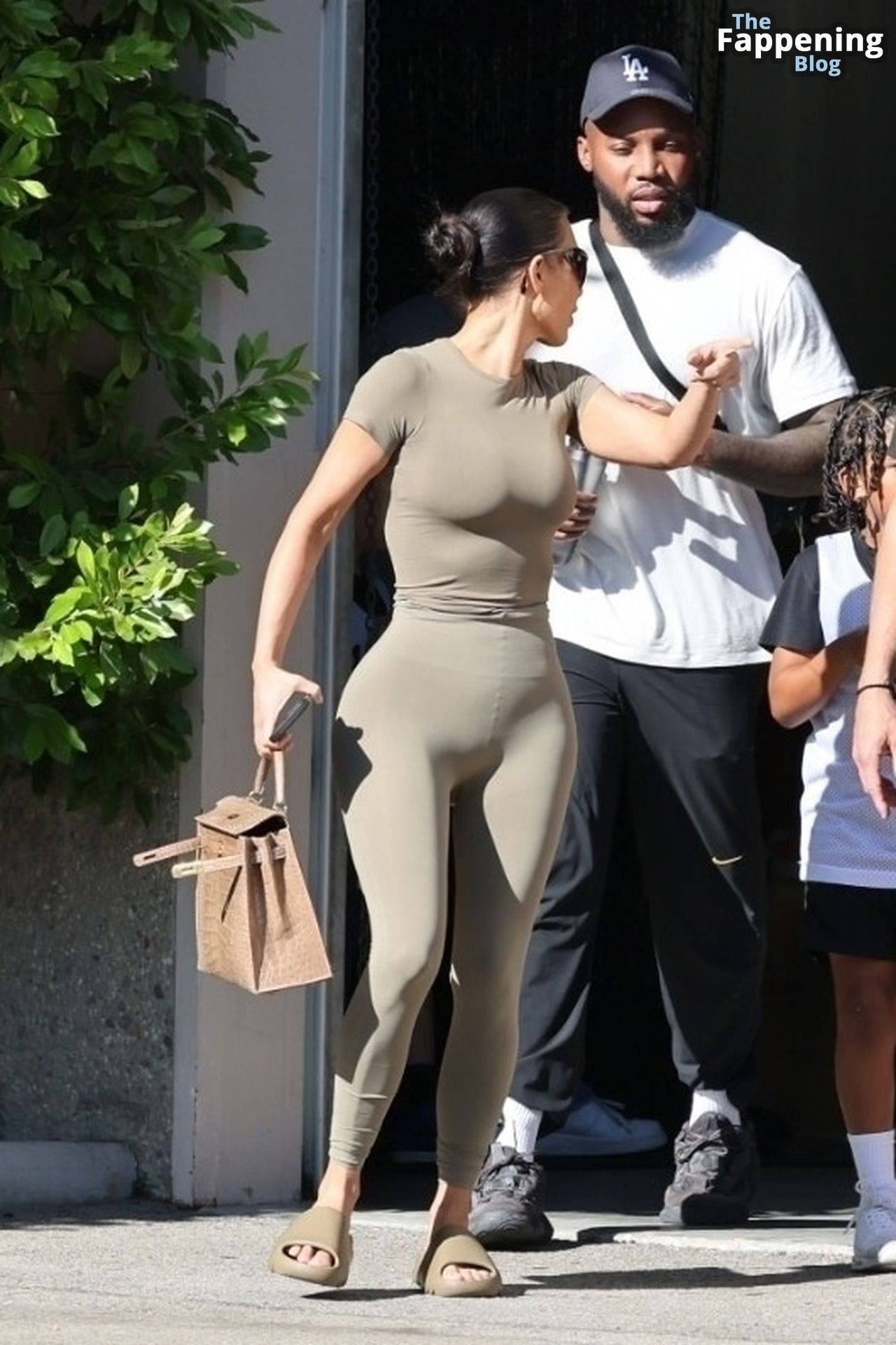 Kim Kardashian Flaunts Her Curves in Thousand Oaks (69 Photos)