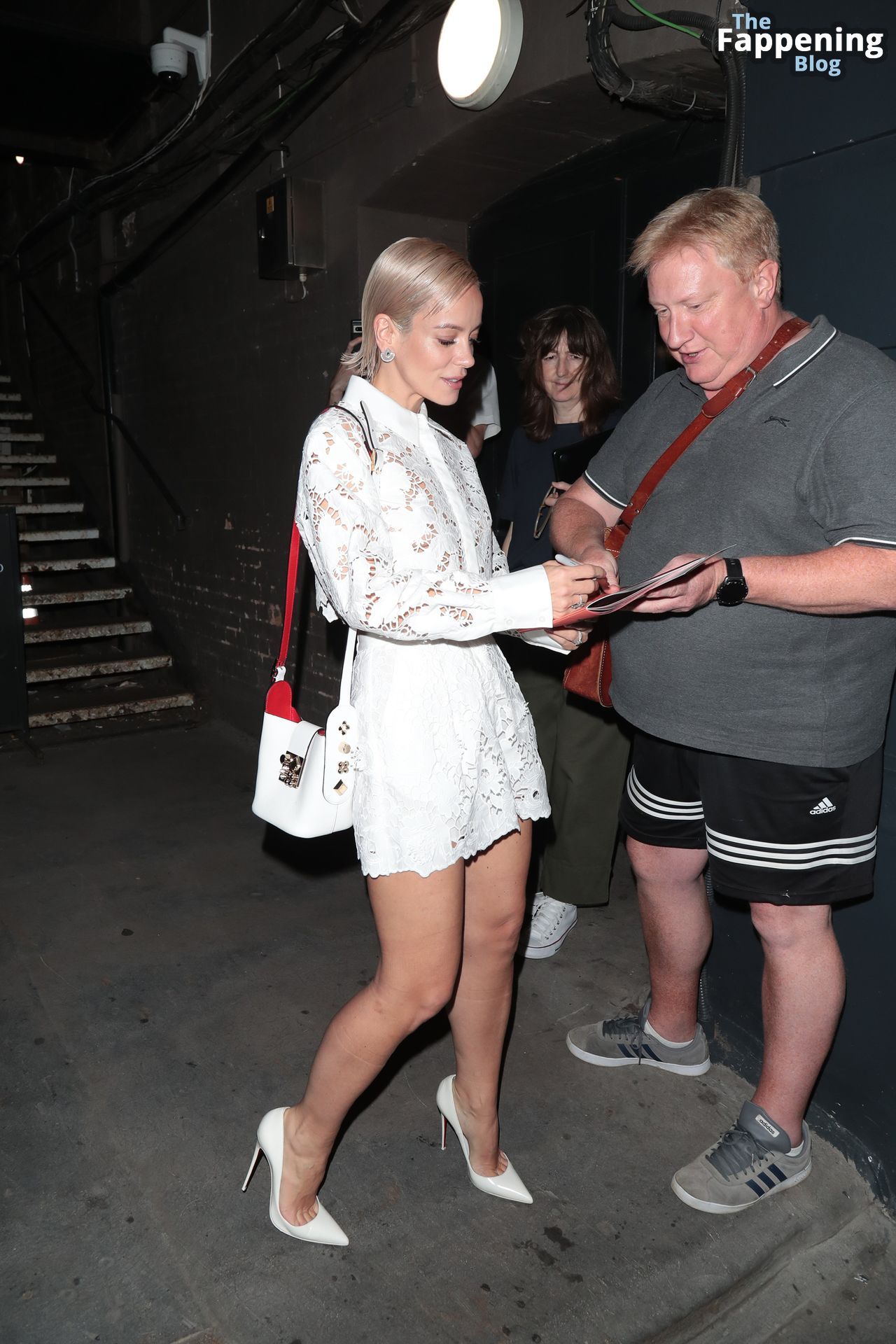 Lily Allen Flashes Her Nude Tits Leaving The Duke Of York Theatre in London (18 Photos)