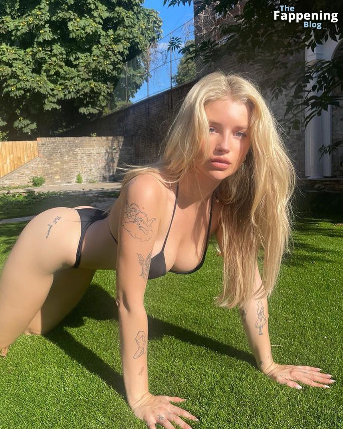 Lottie Moss Shows Off Her Sexy Bikini Body (12 Photos + Video)