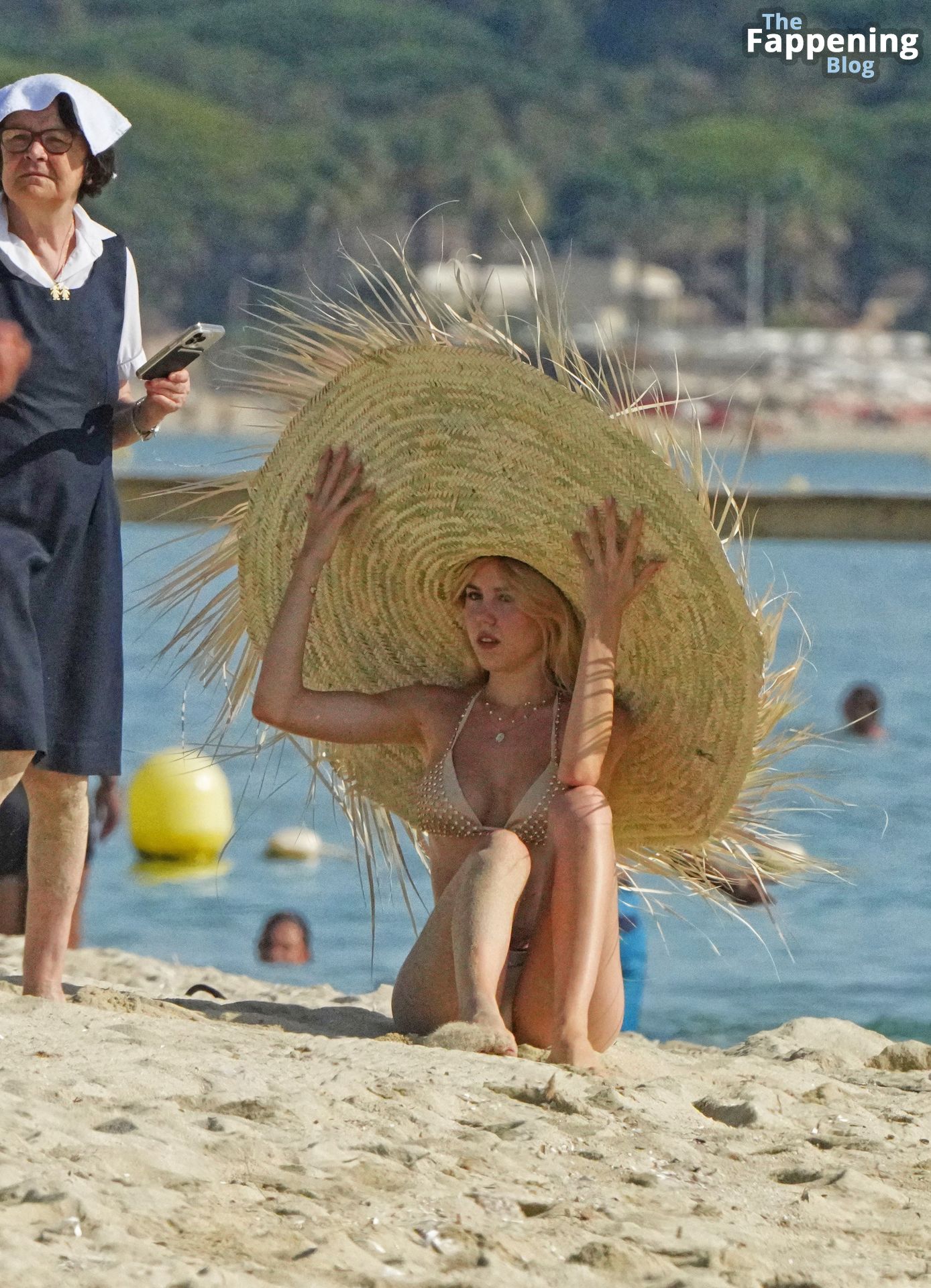 Princess Maria Carolina of Bourbon Enjoys a Day on the Beach in Saint Tropez (75 Photos)