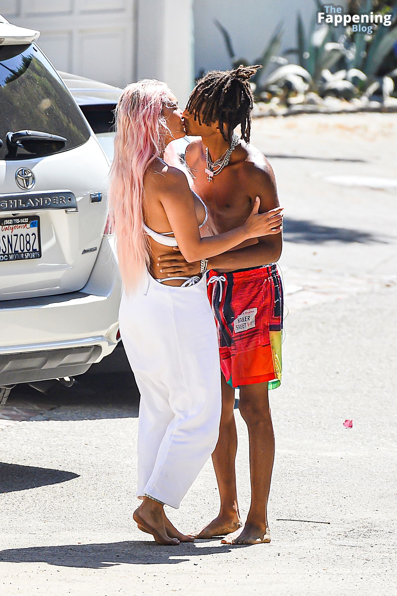 Jaden Smith Puts His Hand On The Belly of His Girlfriend Sab Zada While Having a Beach Day in Malibu (Photos)