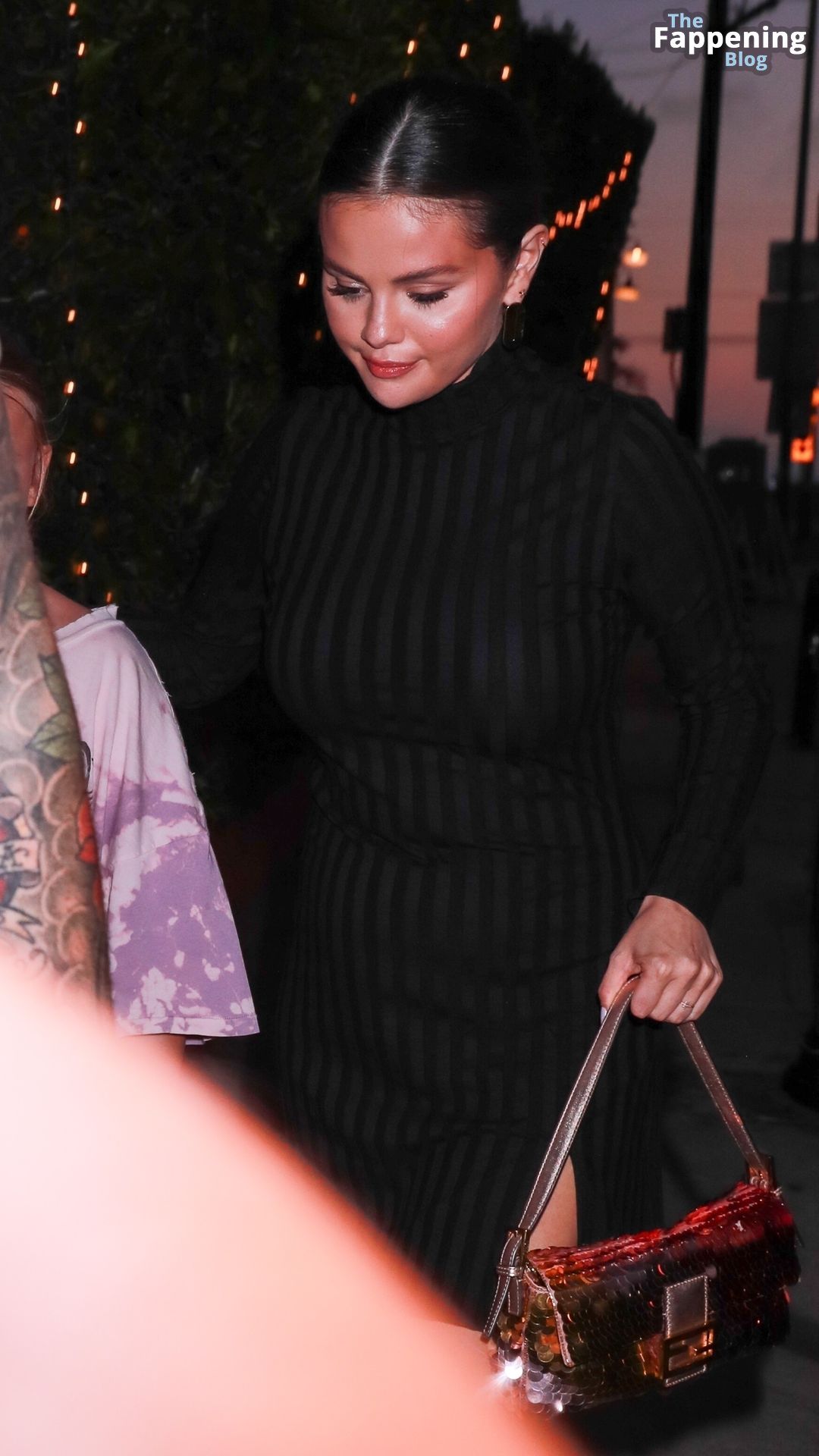 Leggy Selena Gomez Goes Out to Dinner at Giorgio Baldi (130 Photos)