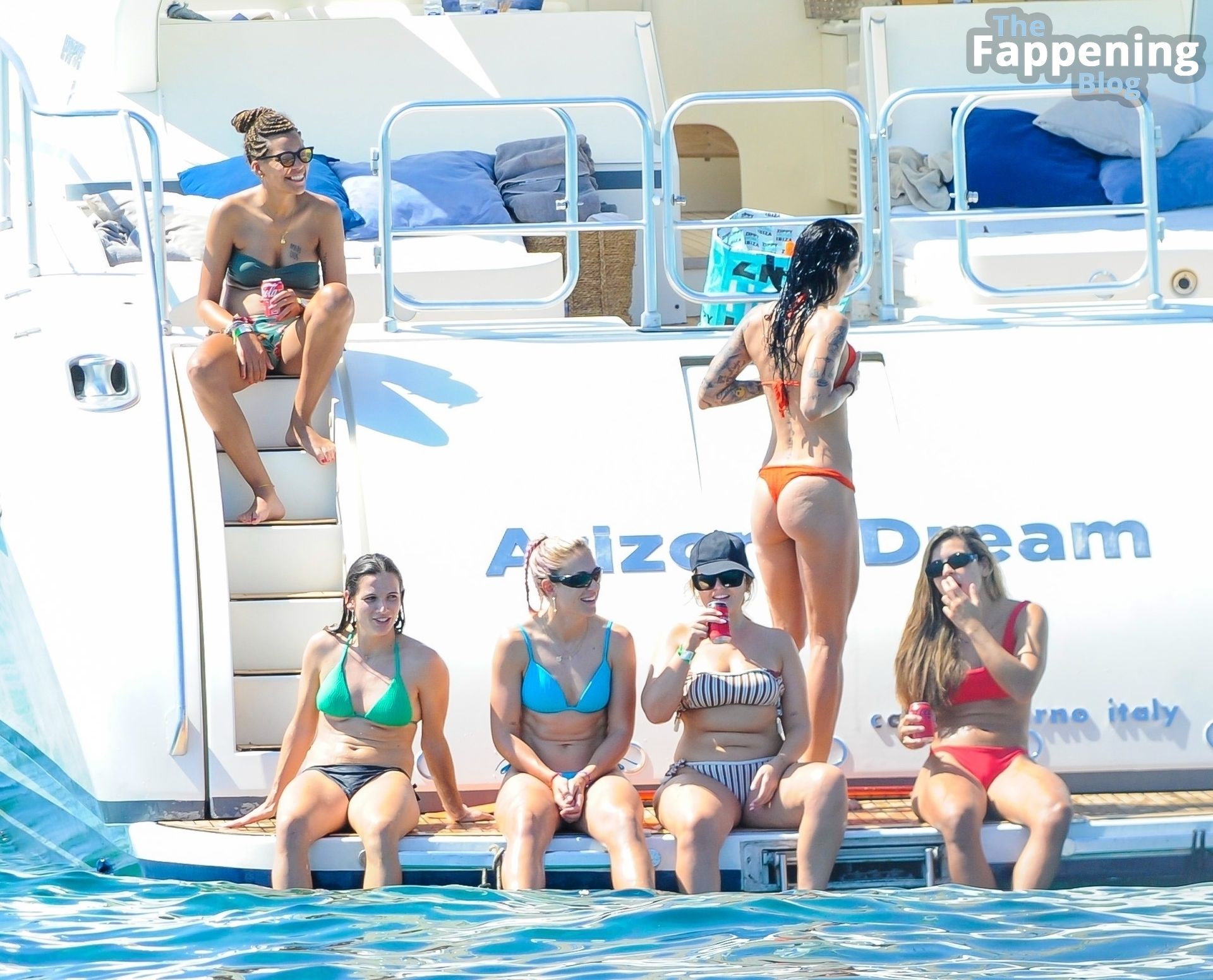 Sexy Girls of the Spanish Soccer Team Enjoy a Deserved Holiday in Ibiza (54 Photos)