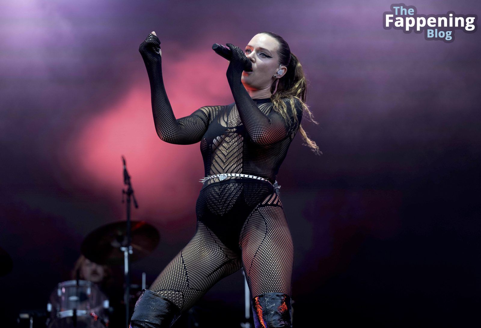 Tove-Lo-Way-Out-West-Festival-Sexy-Fishnet-Boobs-Nipples-3-thefappeningblog.com_.jpg