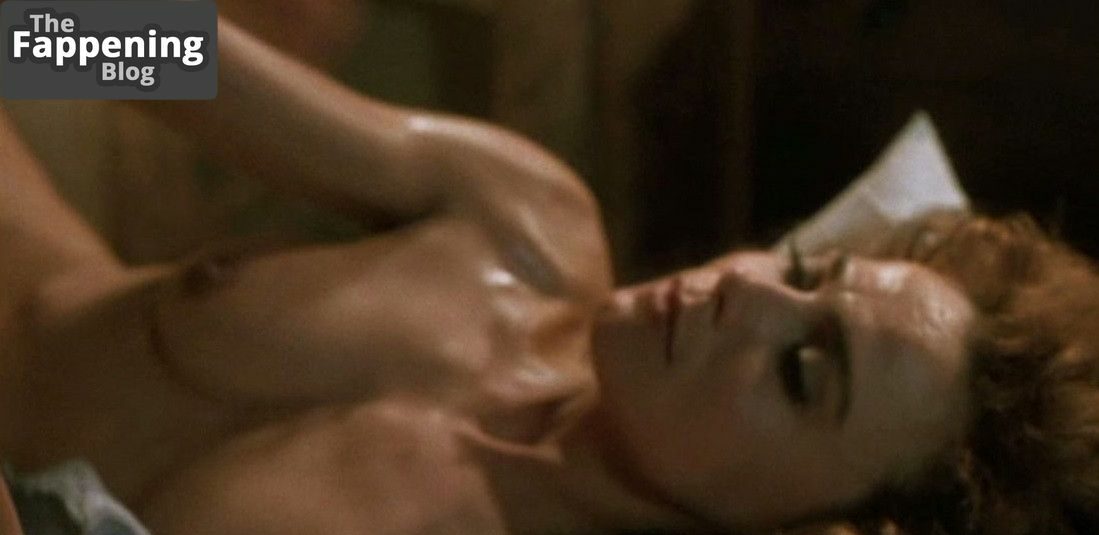 Lena Olin Nude &amp; Sexy – Enemies: A Love Story (5 Pics)