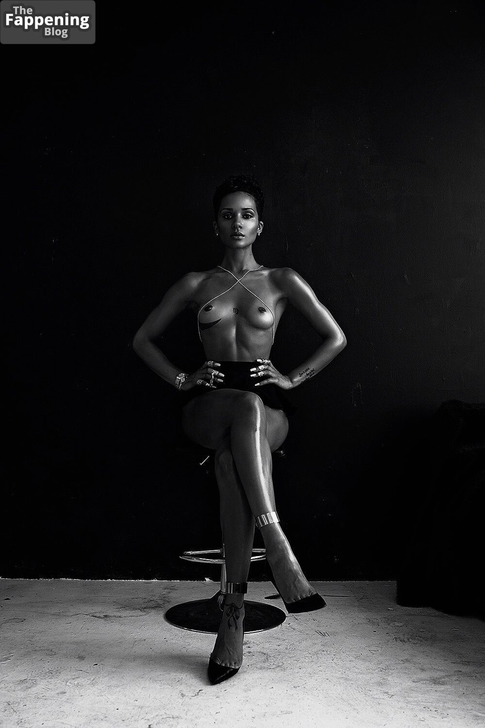 Tanaya Henry Nude &amp; Sexy Collection (21 Photos)