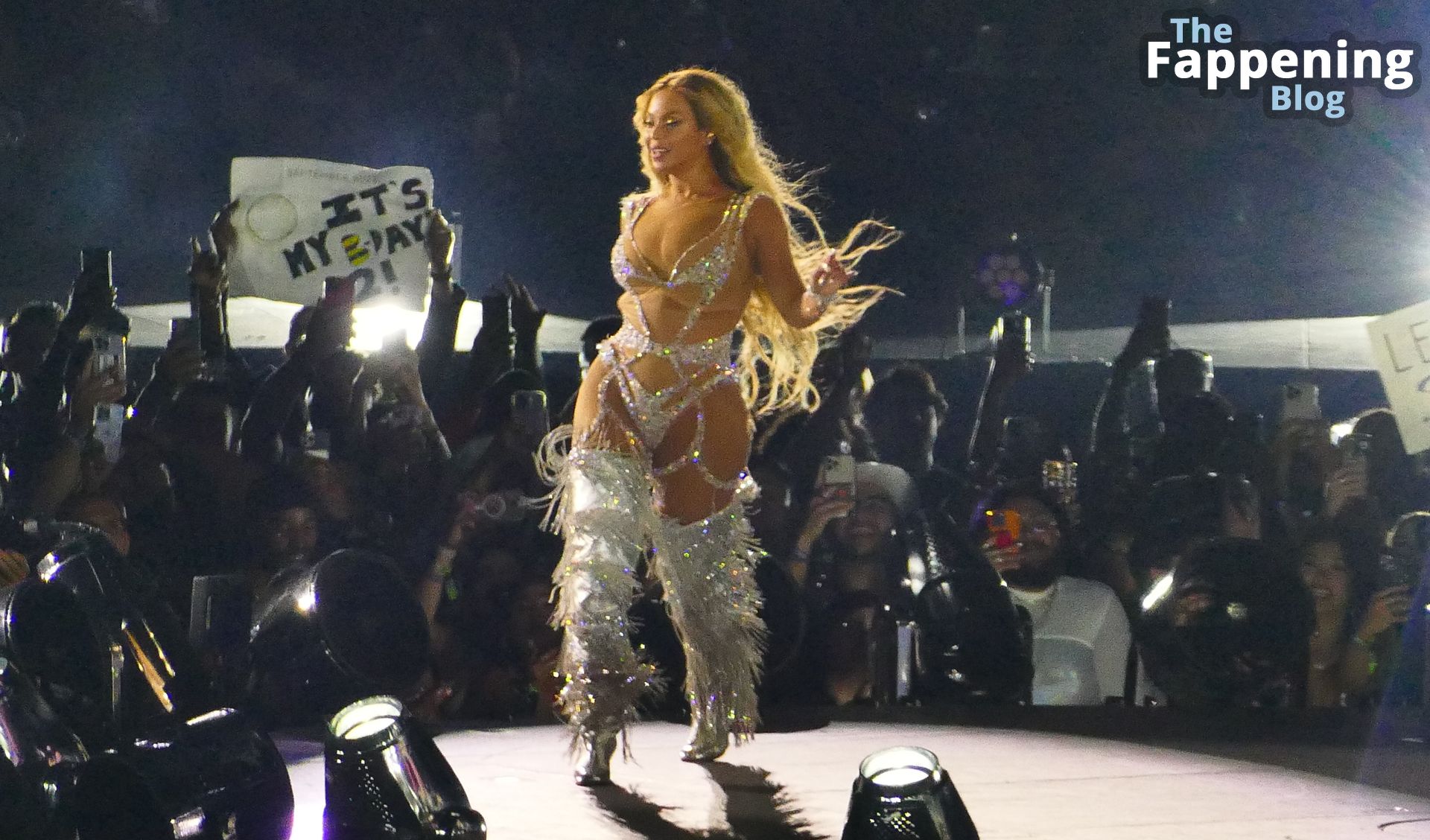 Beyoncé-Sexy-37-The-Fappening-Blog.jpg