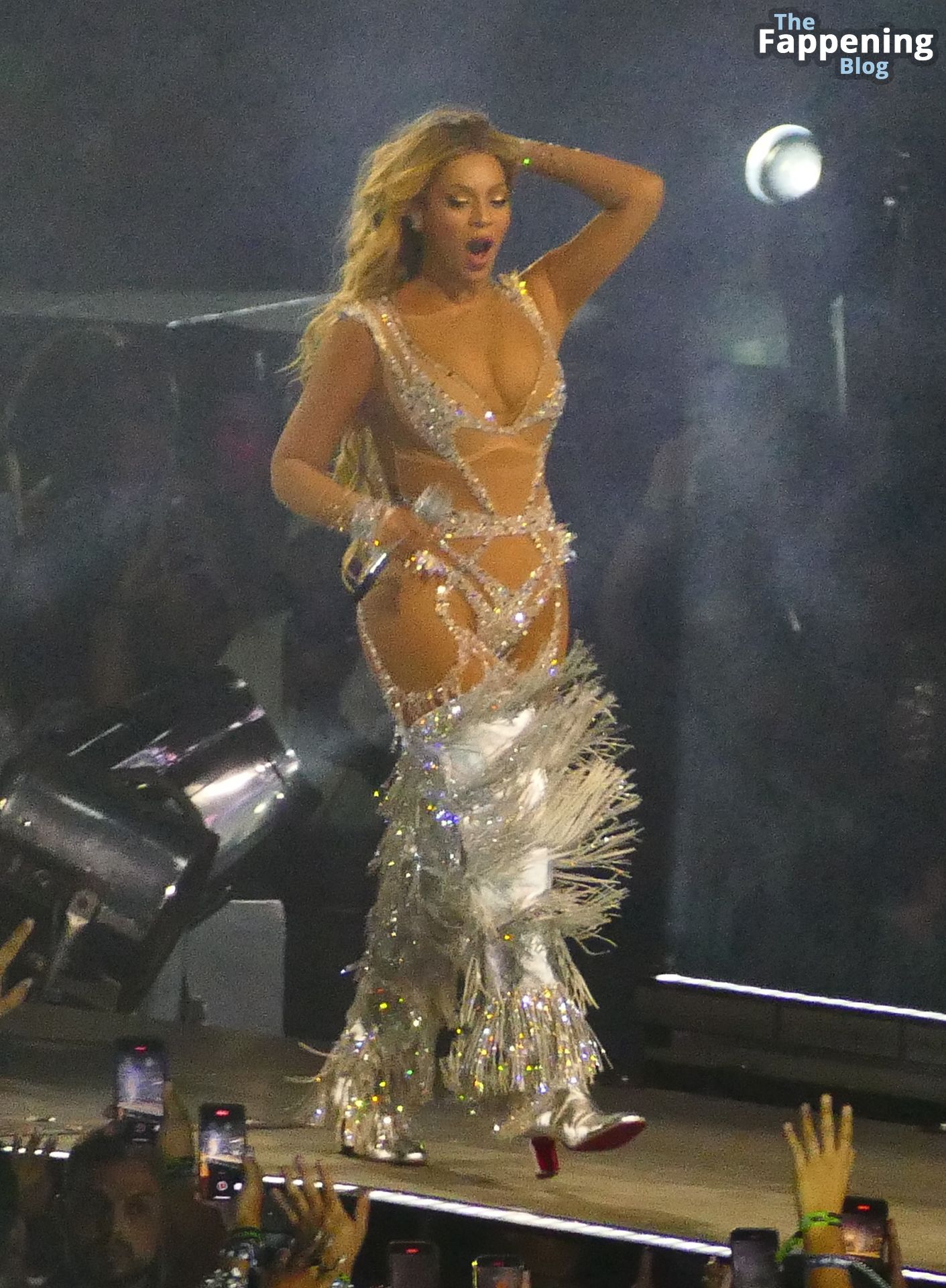 Beyoncé-Sexy-43-The-Fappening-Blog.jpg