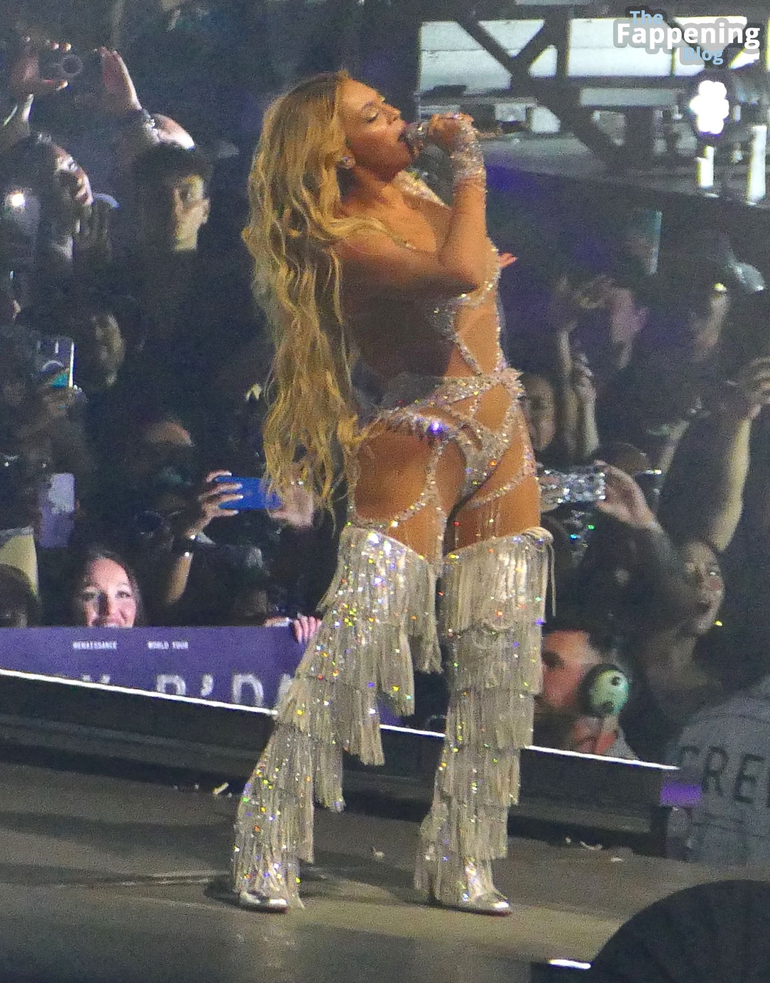 Beyoncé-Sexy-52-The-Fappening-Blog.jpg