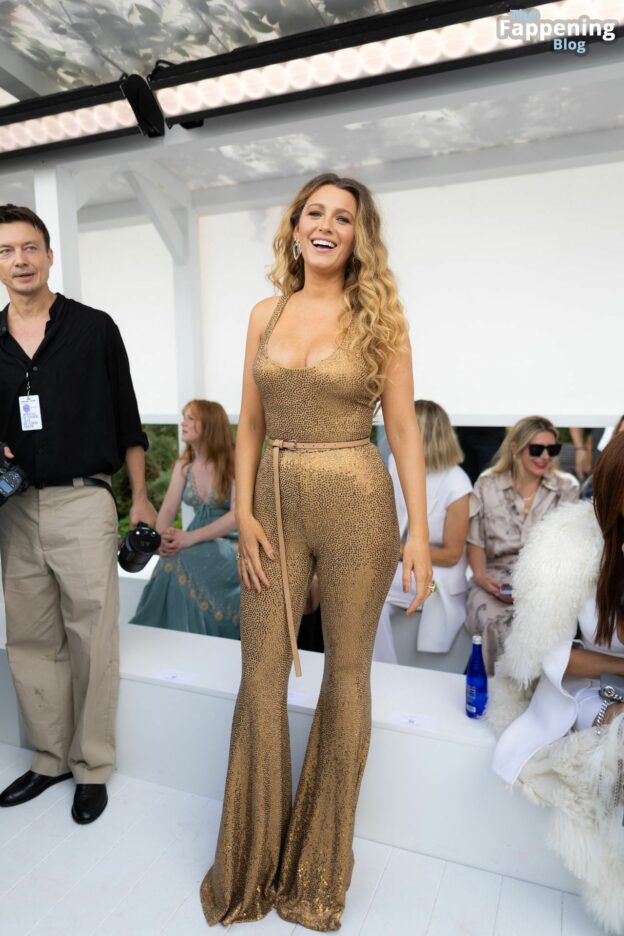 Busty Blake Lively Attends A Michael Kors Fashion Show 135 Photos Thefappening 