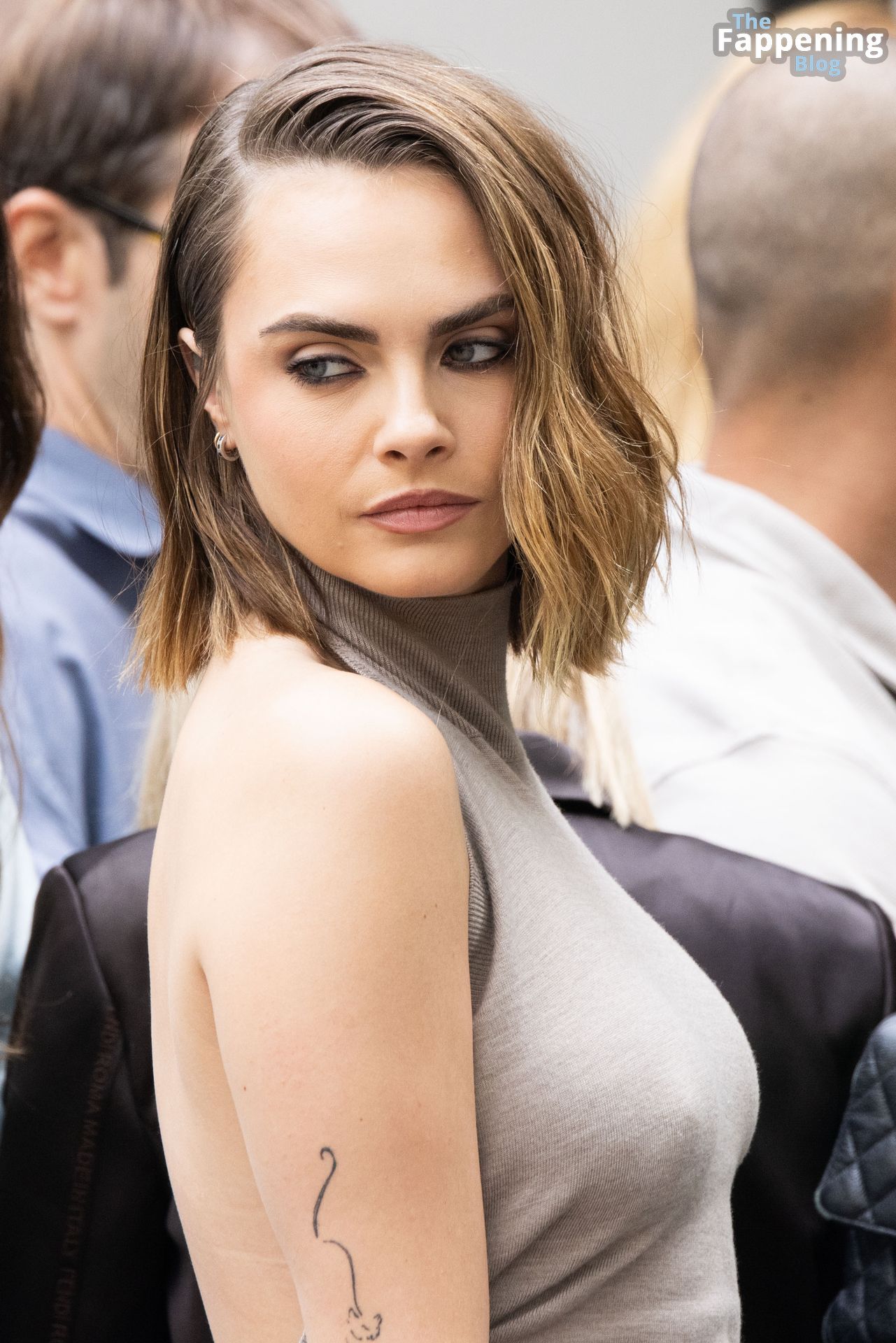 Cara-Delevingne-Sexy-51-The-Fappening-Blog.jpg