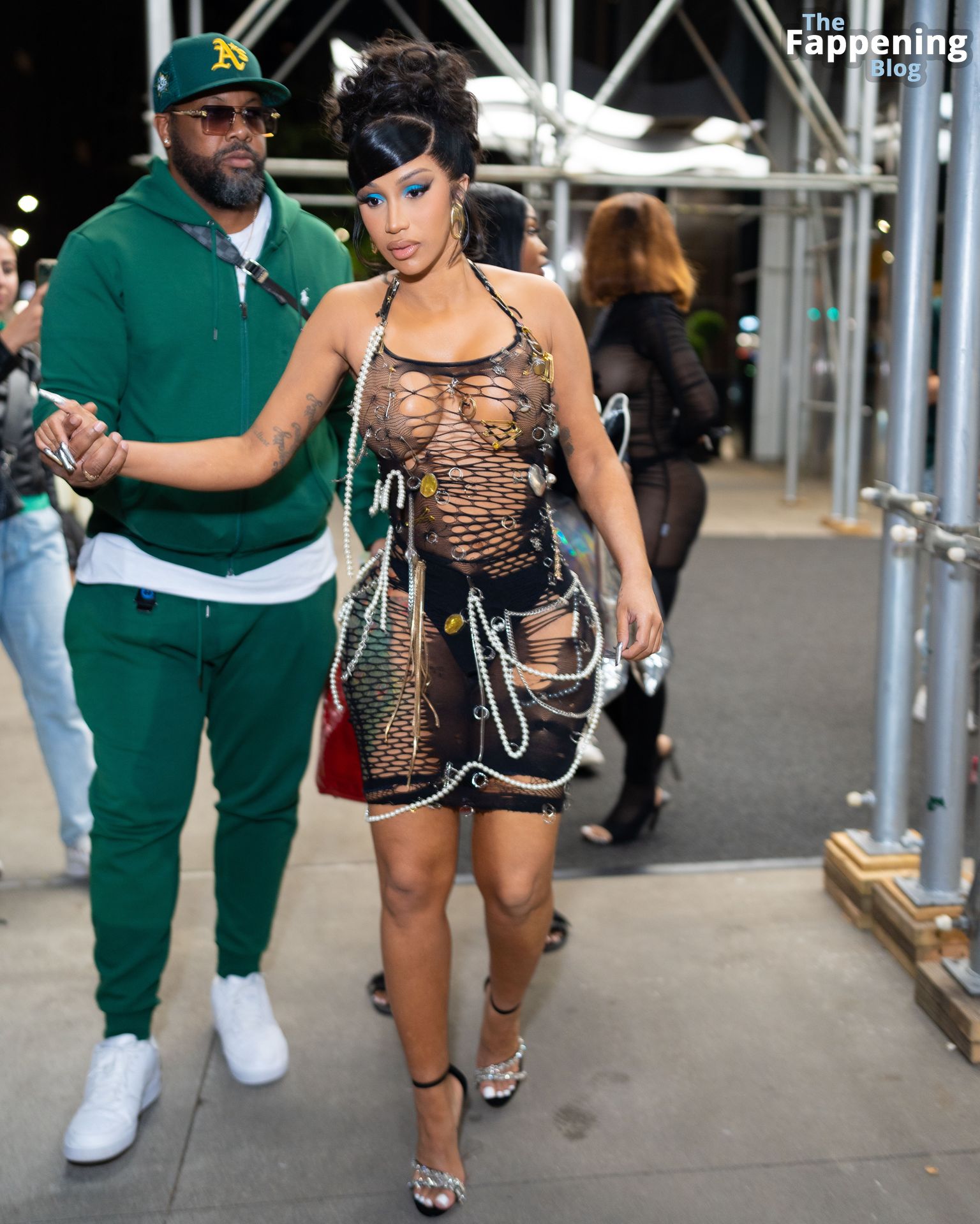 Cardi B Displays Her Curves in a Hot Outfit in New York (13 Photos)