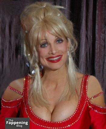 Dolly Parton / dollyparton Nude Leaks Photo 88