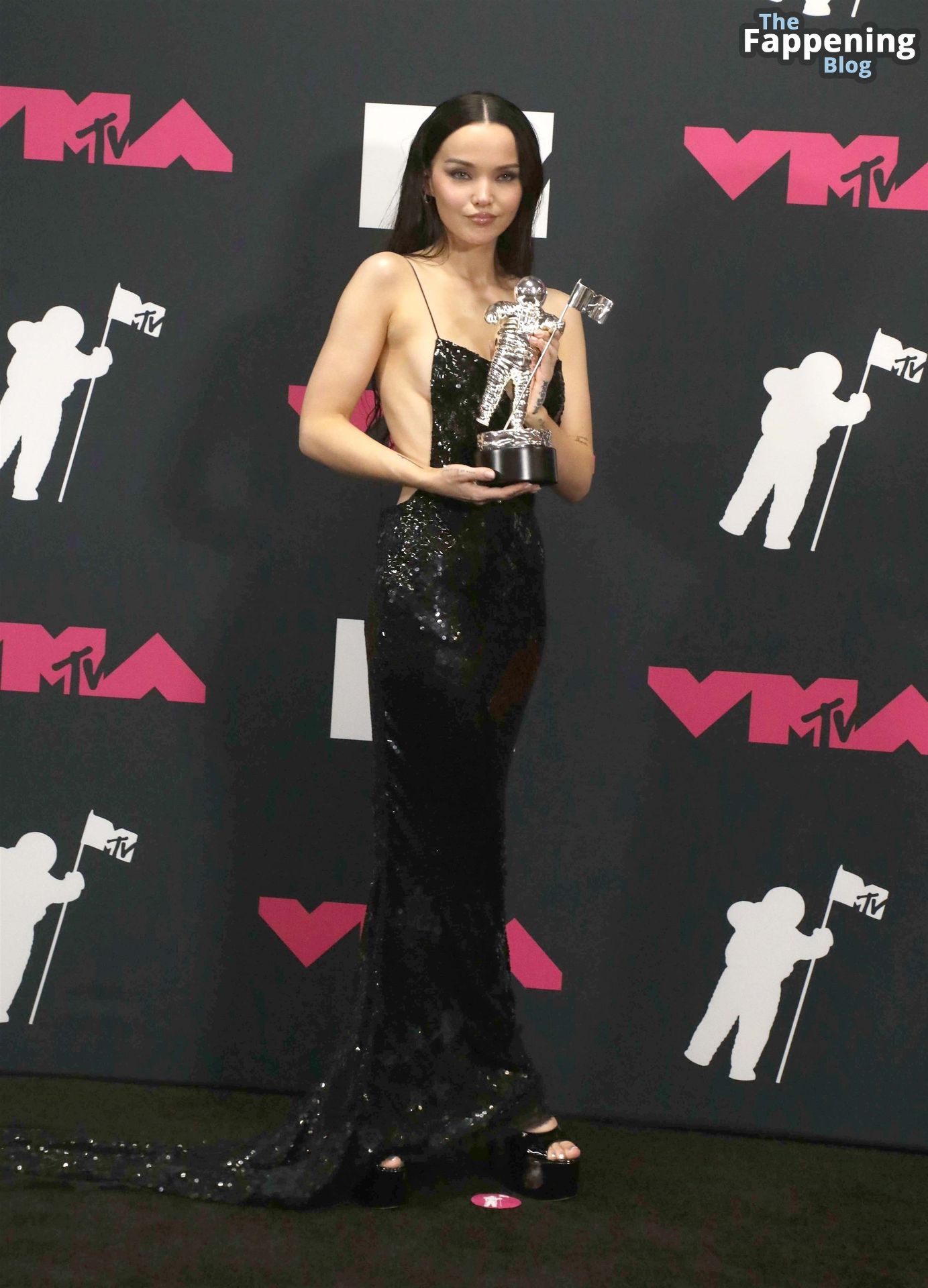 Dove Cameron Looks Stunning at the 2023 MTV Video Music Awards (48 Photos)