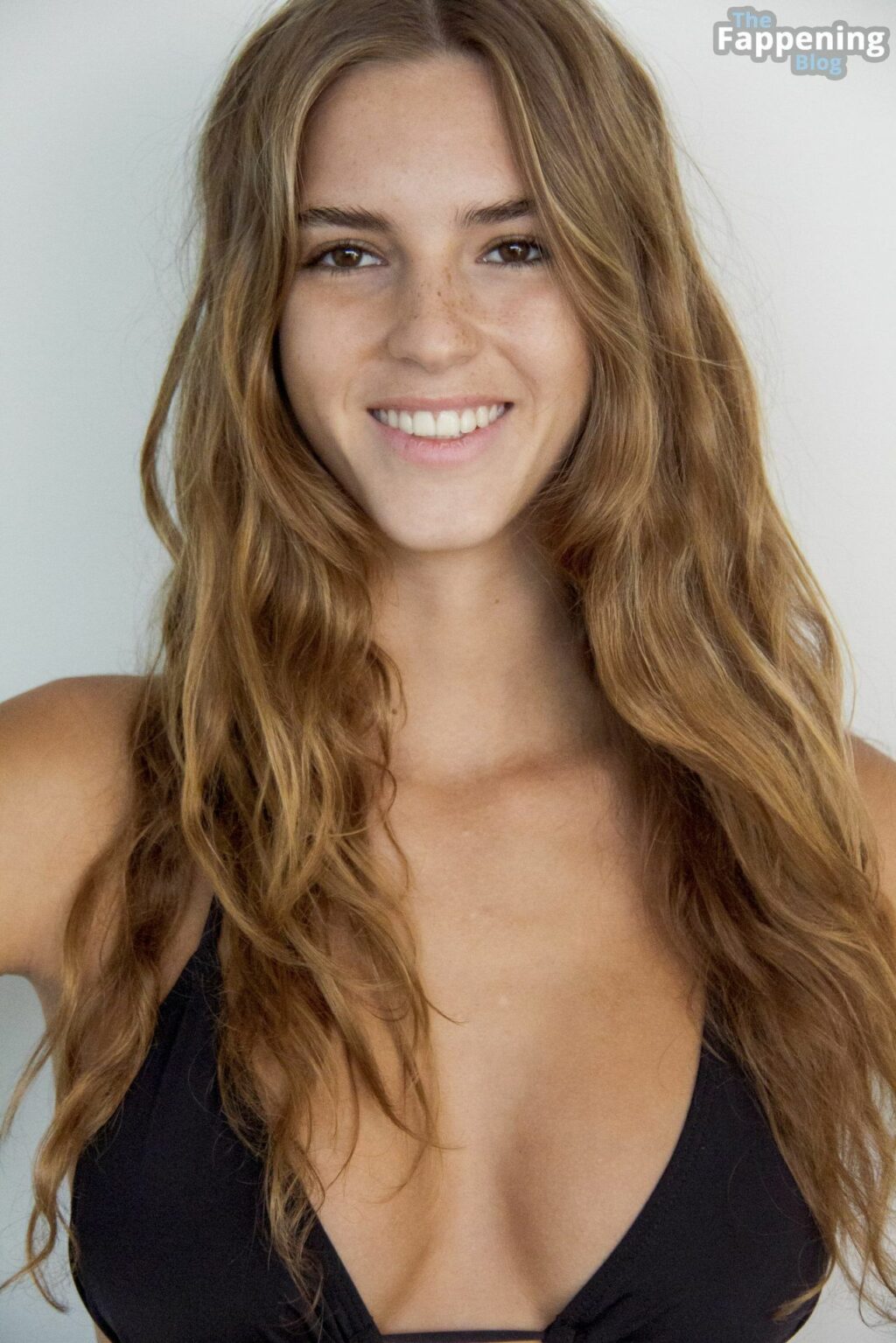 Emily Feld Sexy Collection Photos Thefappening