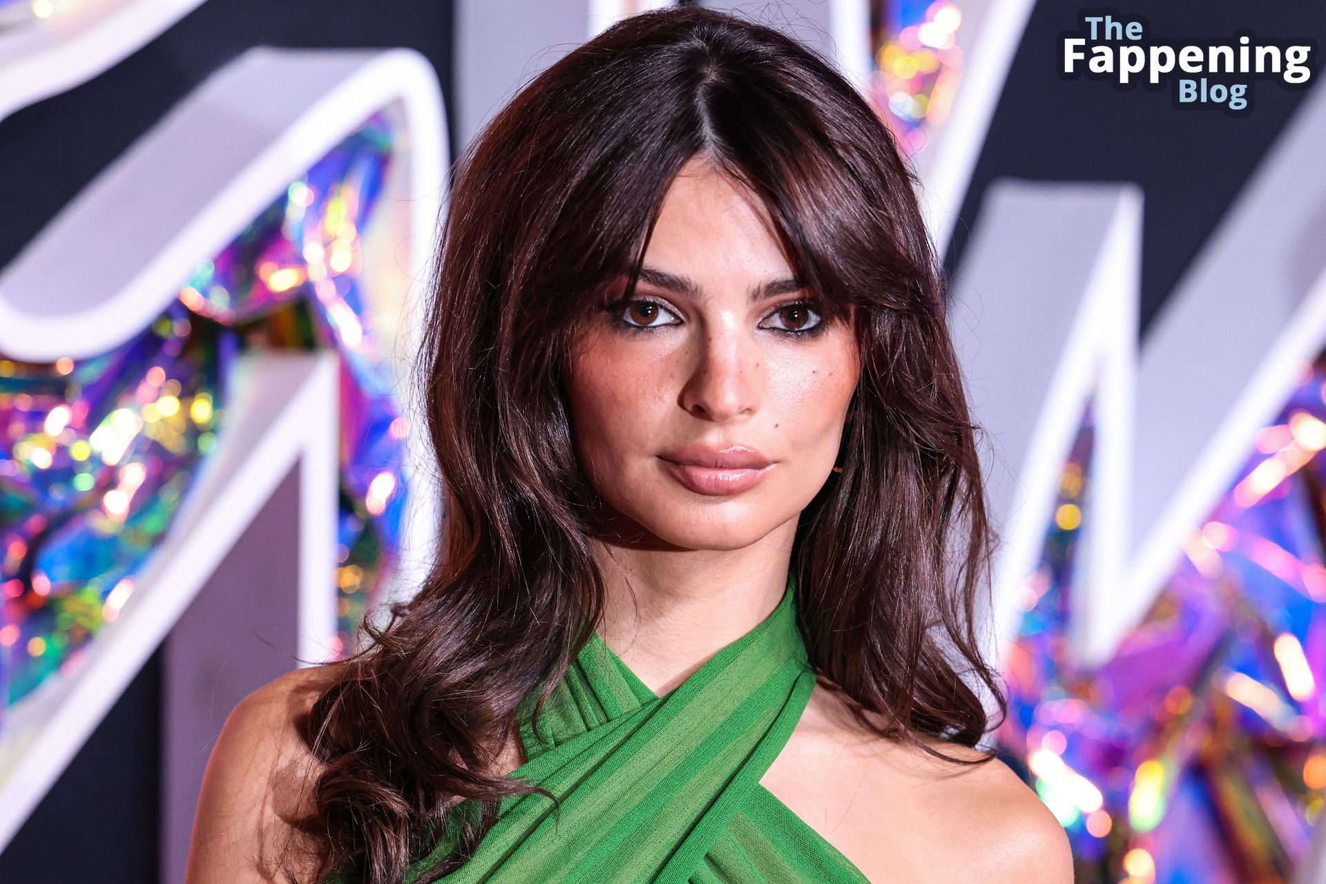 Emily Ratajkowski Looks Hot Without a Bra at the 2023 MTV Video Music Awards (60 Photos + Video)