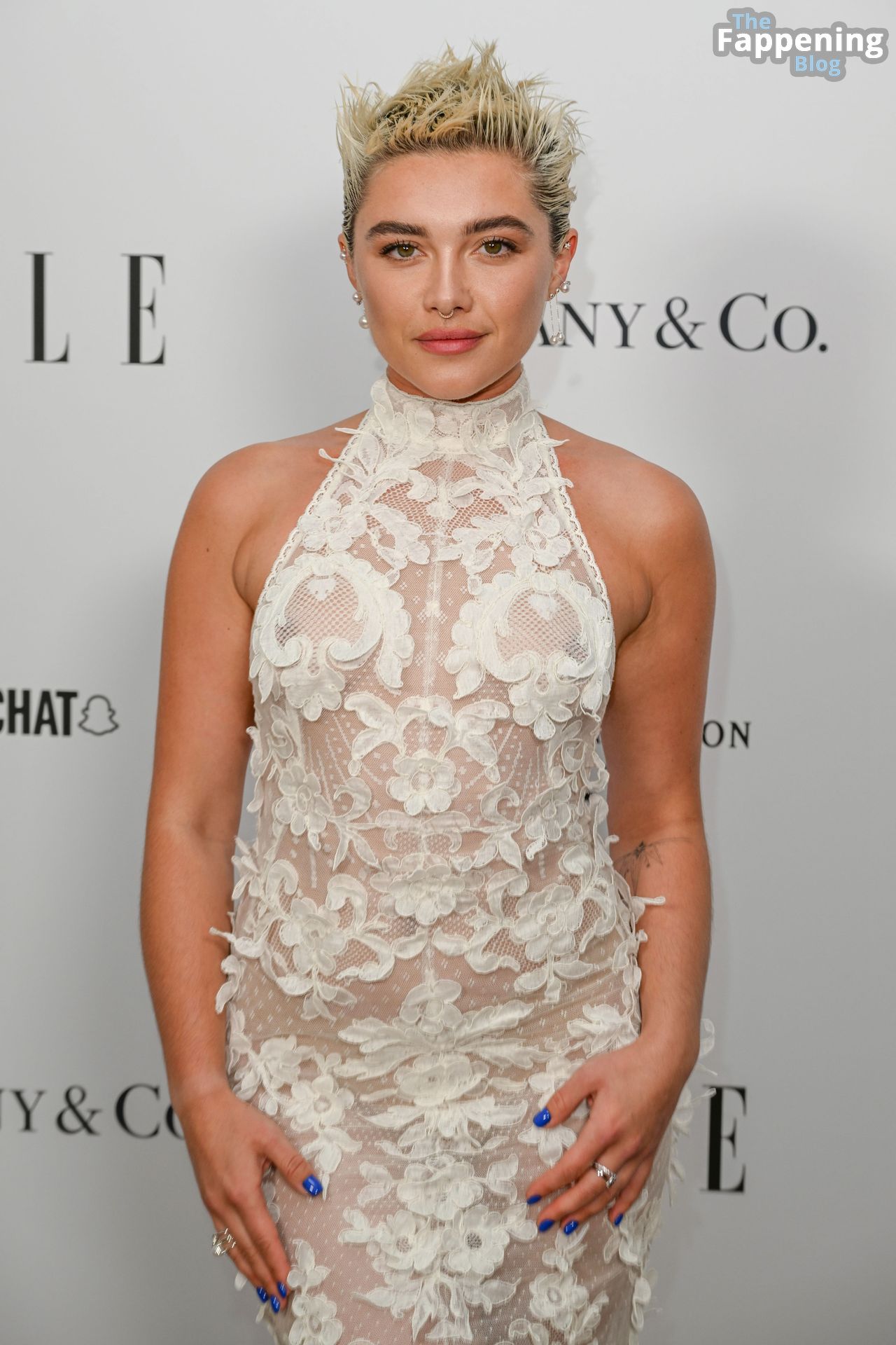 Florence-Pugh-Nude-Tits-47-The-Fappening-Blog.jpg