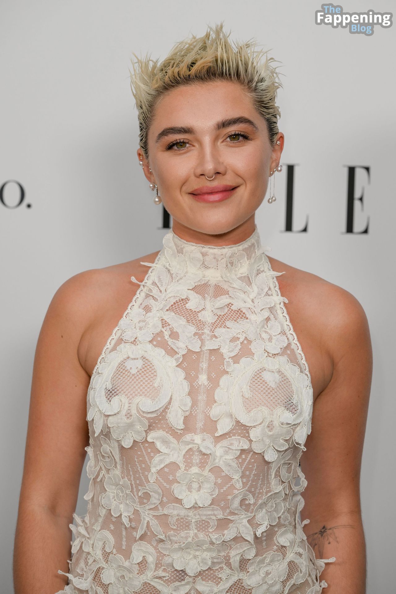 Florence-Pugh-Nude-Tits-50-The-Fappening-Blog.jpg