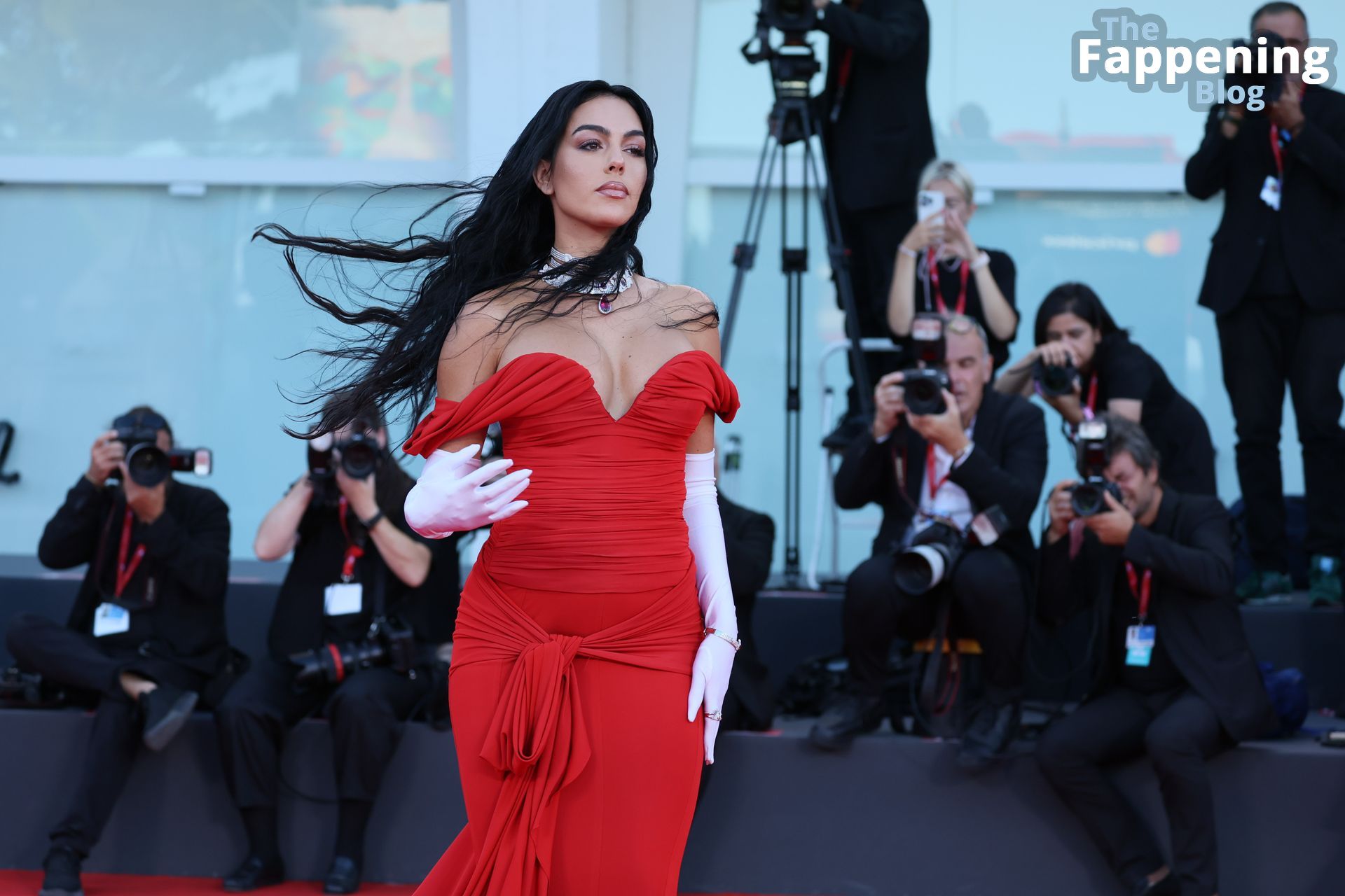 Georgina Rodriguez Stuns in a Red Dress at the 80th Venice International Film Festival (150 Photos)