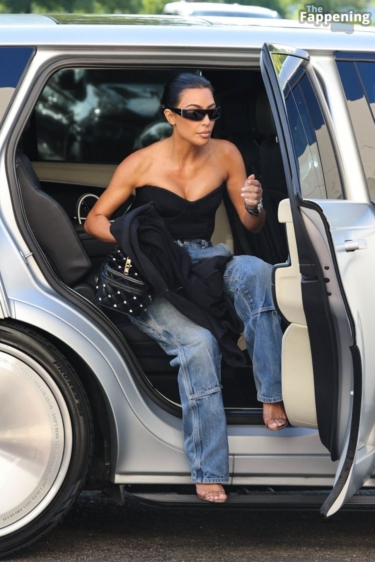 Kim-Kardashian-Sexy-5-The-Fappening-Blog-2.jpg