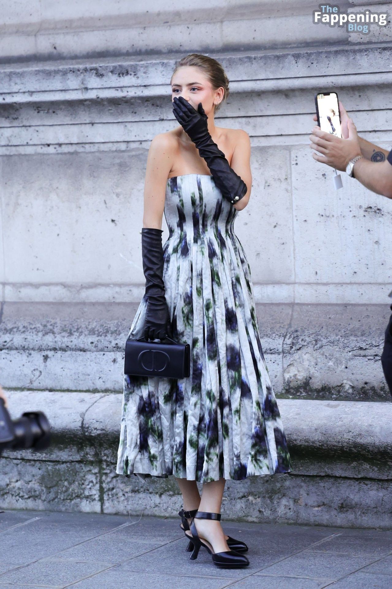 Leni Klum Looks Stunning in Paris (29 Photos)