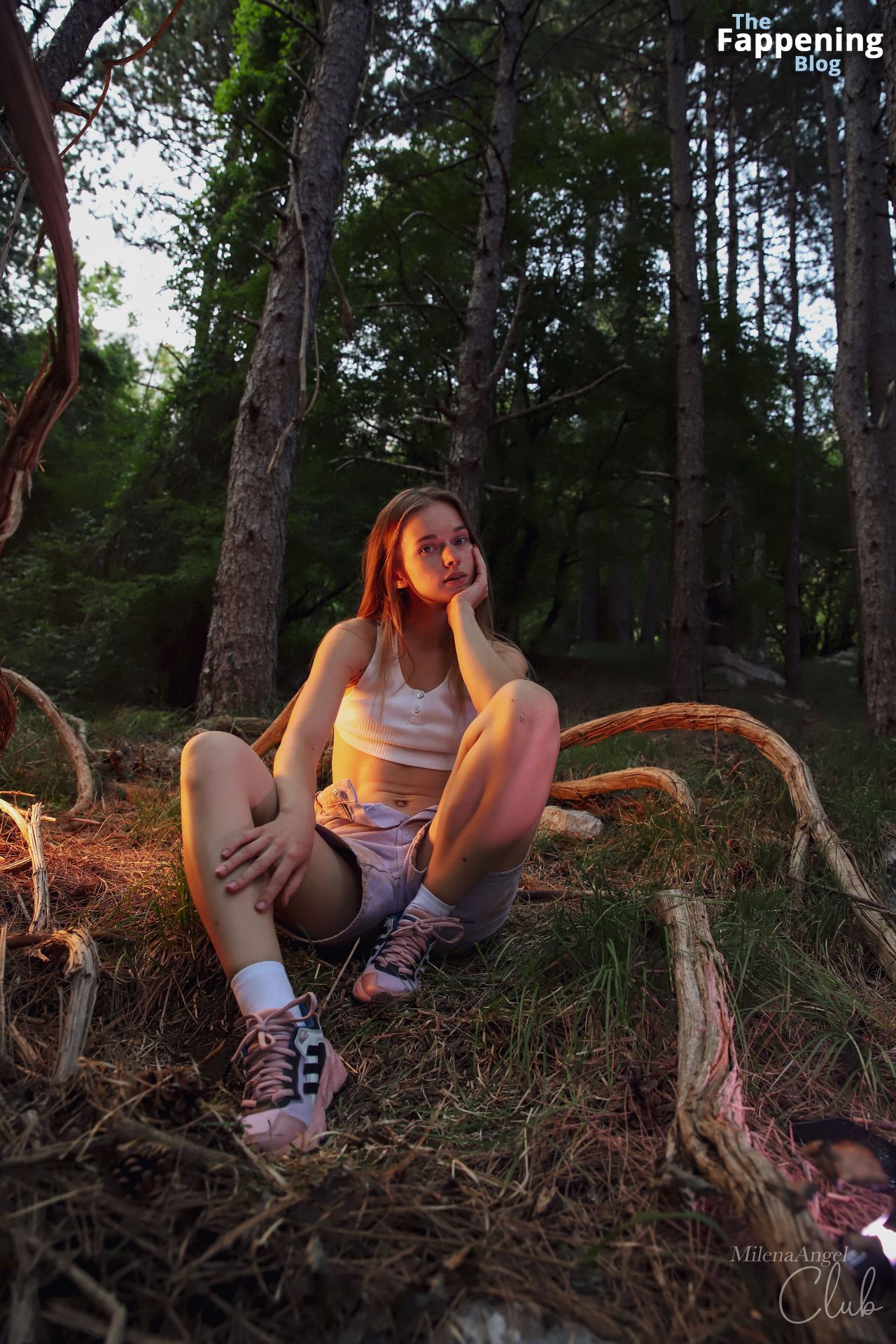 Milena Angel Nude &amp; Sexy – Experimental Lights (69 Photos)