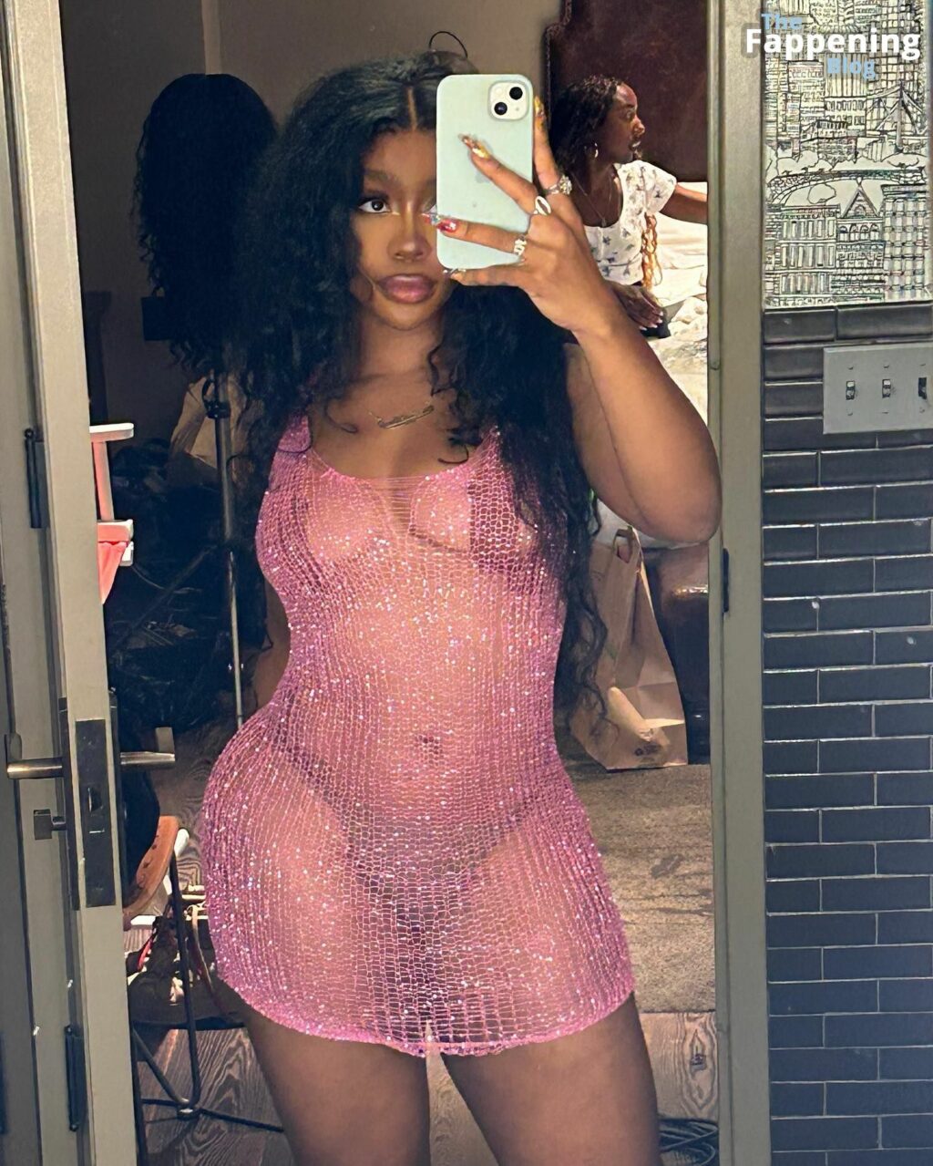 Sza Braless 5 Photos Video Thefappening
