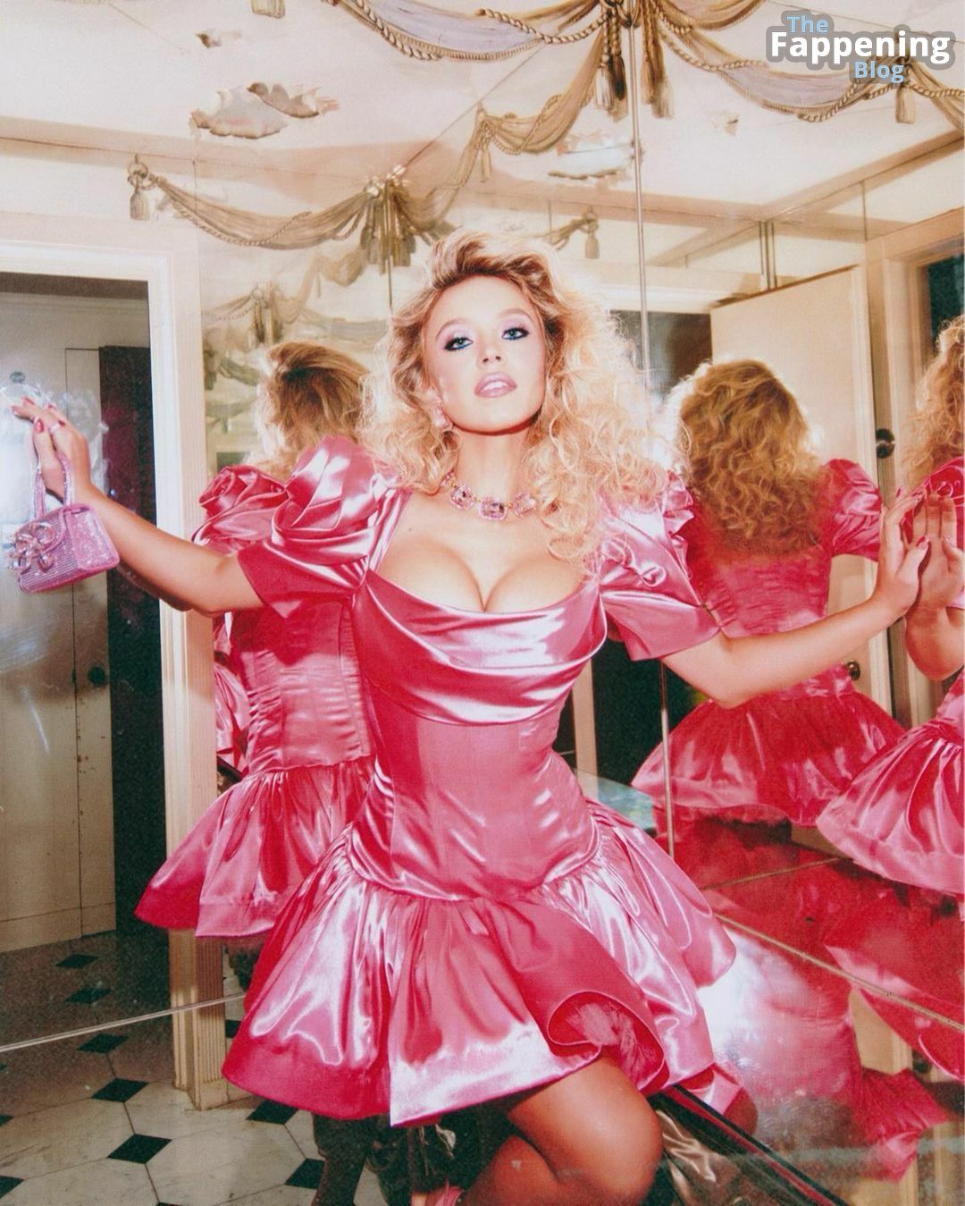 Sydney-Sweeney-Pink-Prom-Dress-Cleavage-3-thefappeningblog.com_.jpg