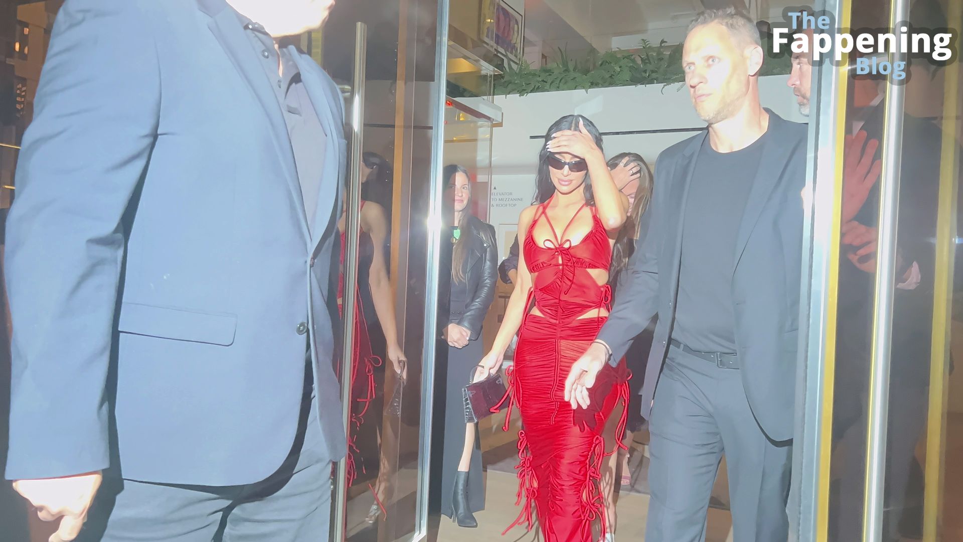 Kim Kardashian Displays Her Sexy Boobs in a Red Dress at Funke in Beverly Hills (142 Photos)