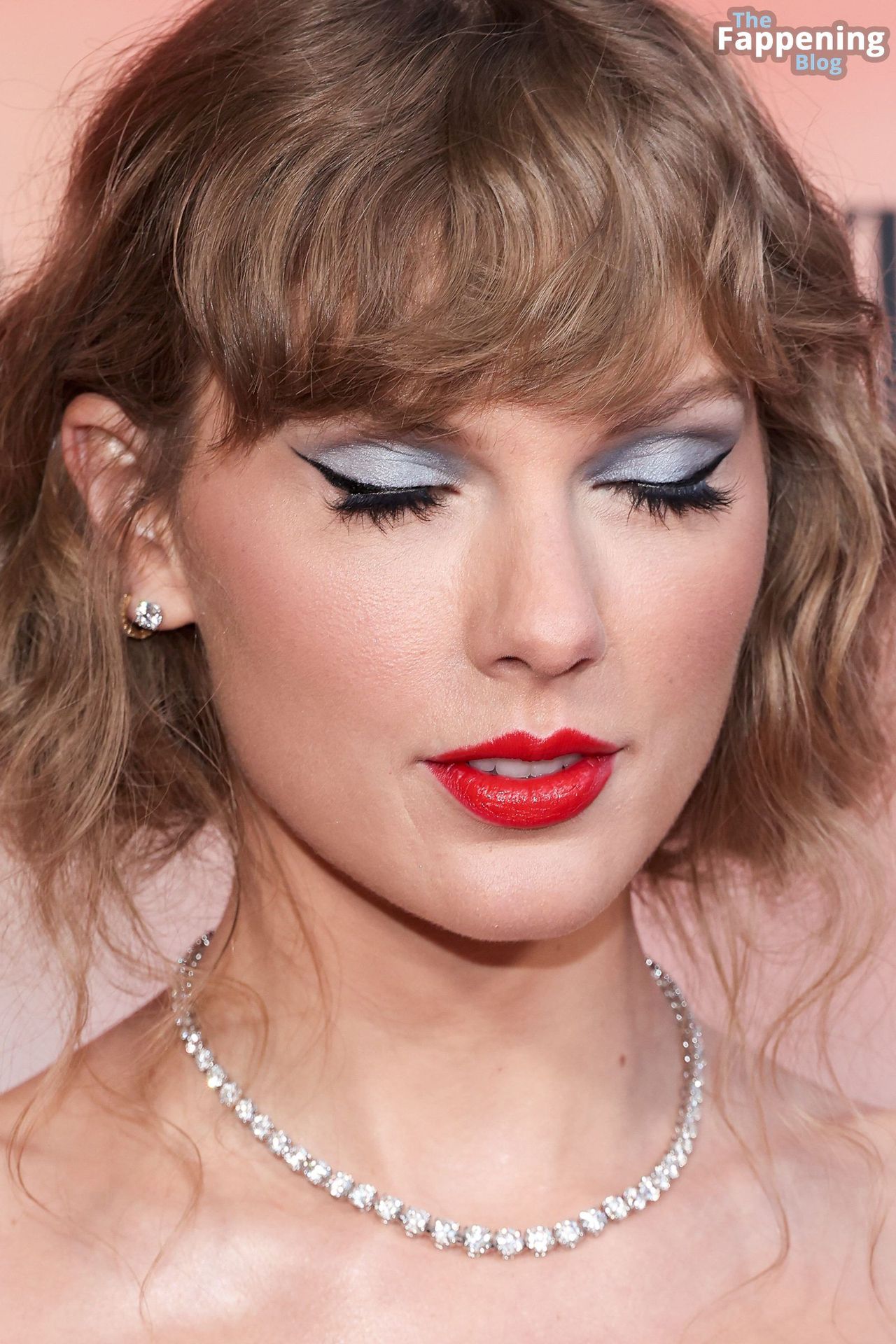 Taylor-Swift-Blue-Dress-The-Eras-Tour-Premiere-19-thefappeningblog.com_.jpg
