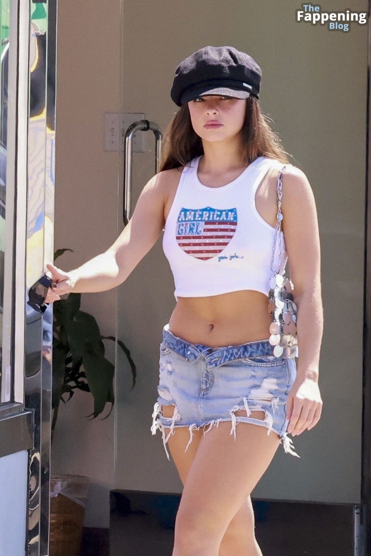 Addison Rae Flaunts Her Sexy Figure &amp; Legs in Los Feliz (17 Photos)