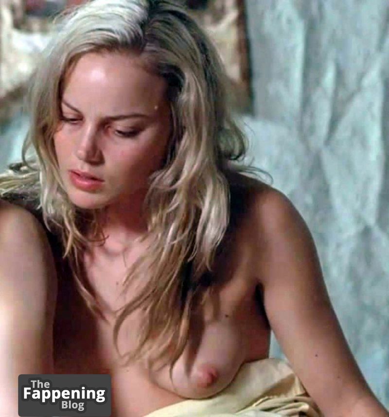Abbie-Cornish-Nude-and-Sexy-Photo-Collection-1058-thefappeningblog.com_.jpg