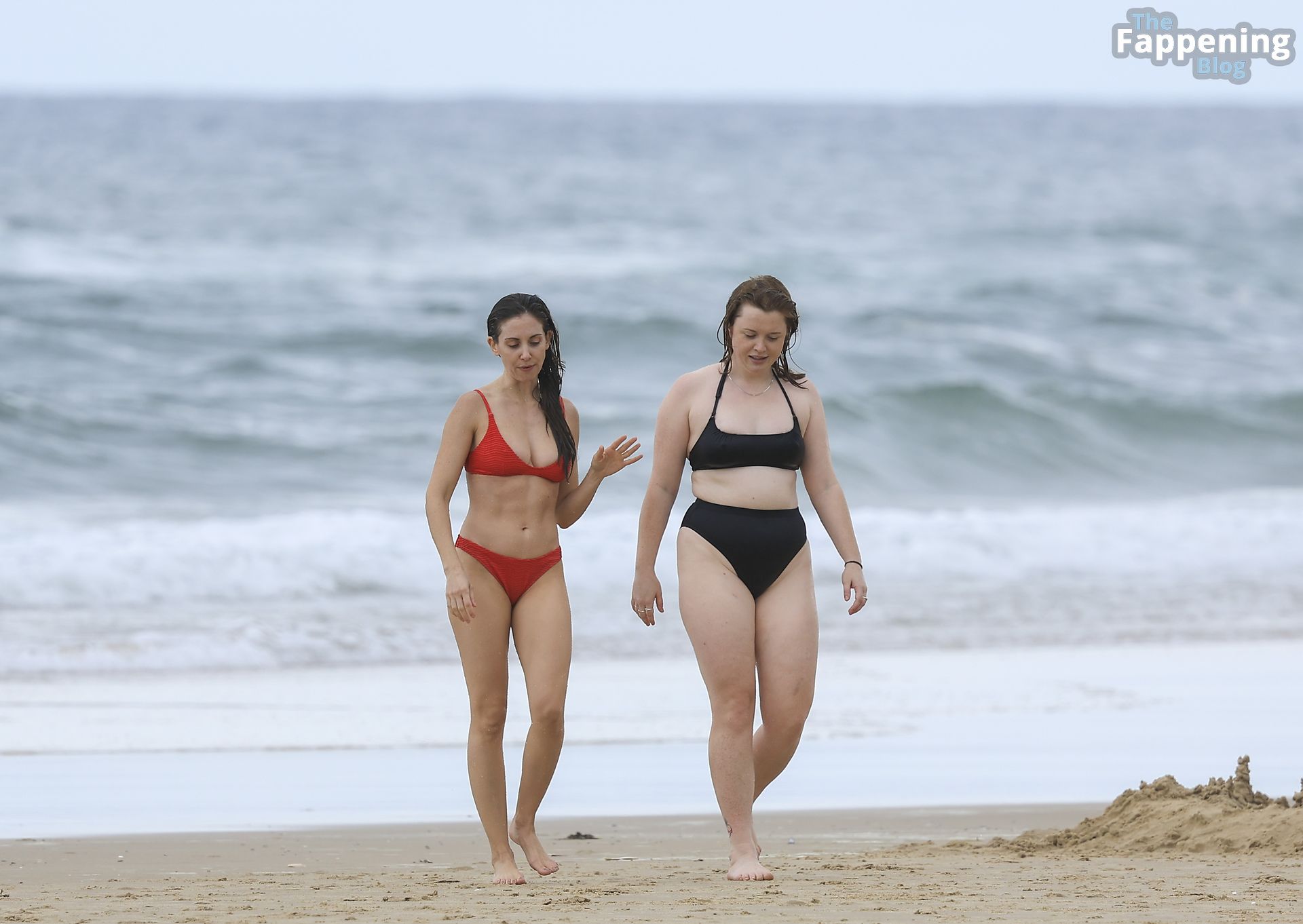 Alison Brie Has Her “Baywatch” Moment on Australia’s Gold Coast (30 Photos)