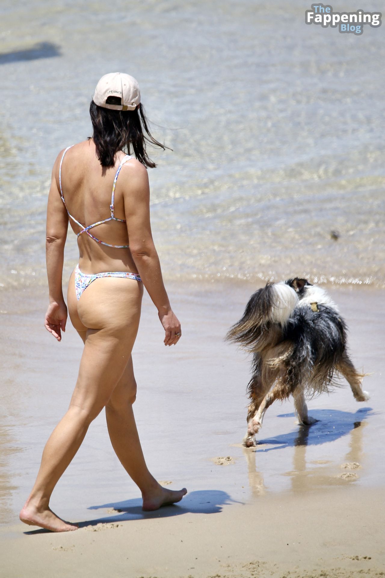Brittany Hockley Displays Her Sexy Bikini Body at Tamarama Beach (21 Photos)