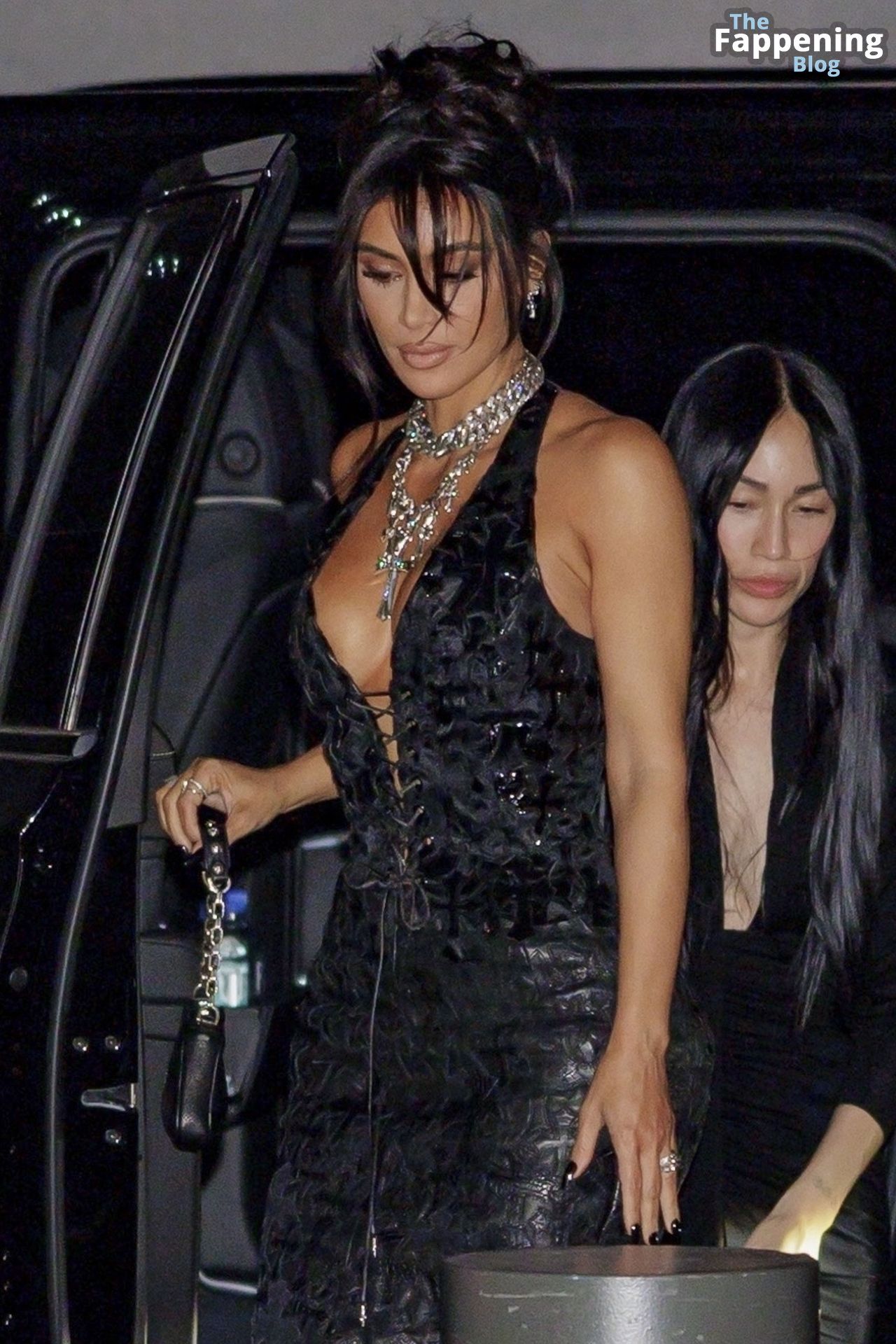 Kim-Kardashian-105-thefappeningblog.com_.jpg
