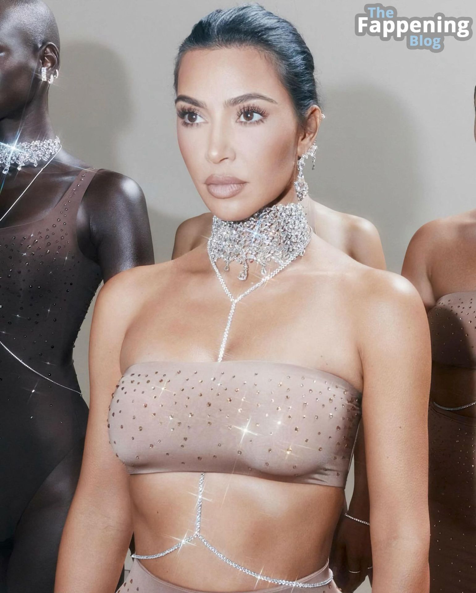 Kim-Kardashian-Swarovski-Boobs-Ass-9-1-thefappeningblog.com_.jpg