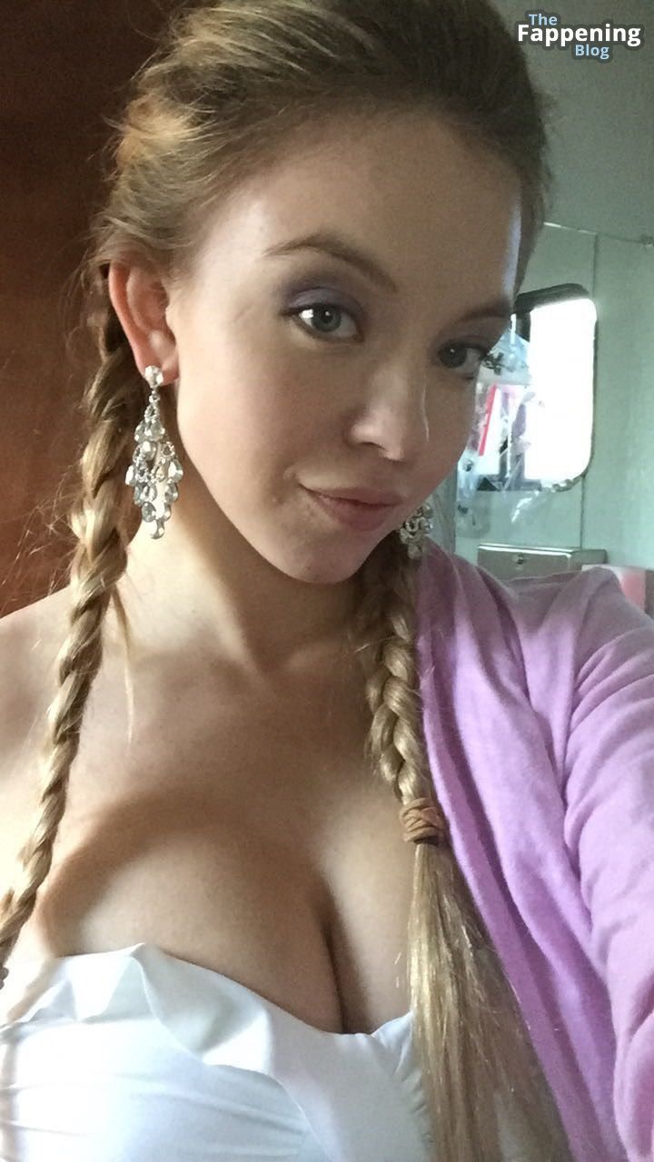 Sydney Sweeney Nude &amp; Sexy Leaked The Fappening (21 Photos + Videos)