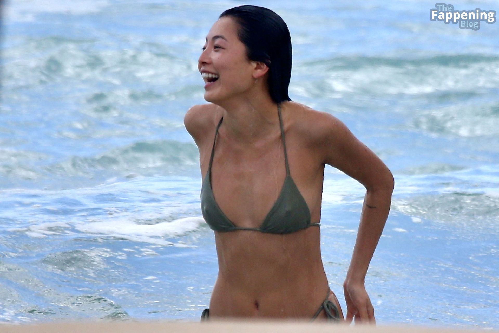 Yan Yan Chan Shows Off Her Sexy Bikini Body at Bronte Beach in Sydney (38 Photos)