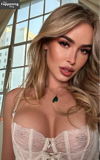 Elena Kamperi / elena.kamperi / elenakamperi Nude Leaks OnlyFans Photo 56