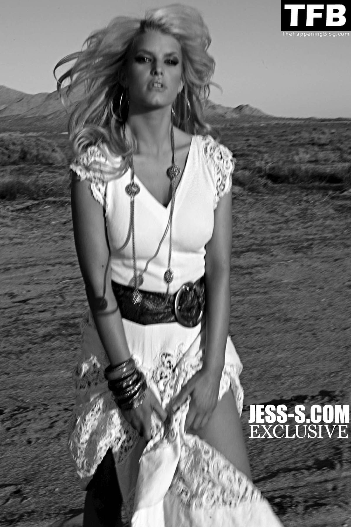 Jessica Simpson Sexy Collection – Part 2 (150 Photos)