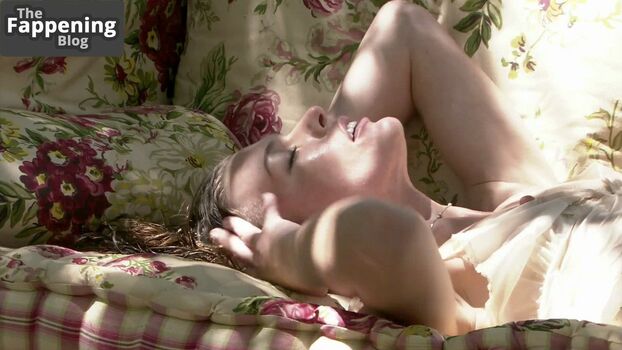 Milla Jovovich / millajovovich Nude Leaks OnlyFans Photo 228