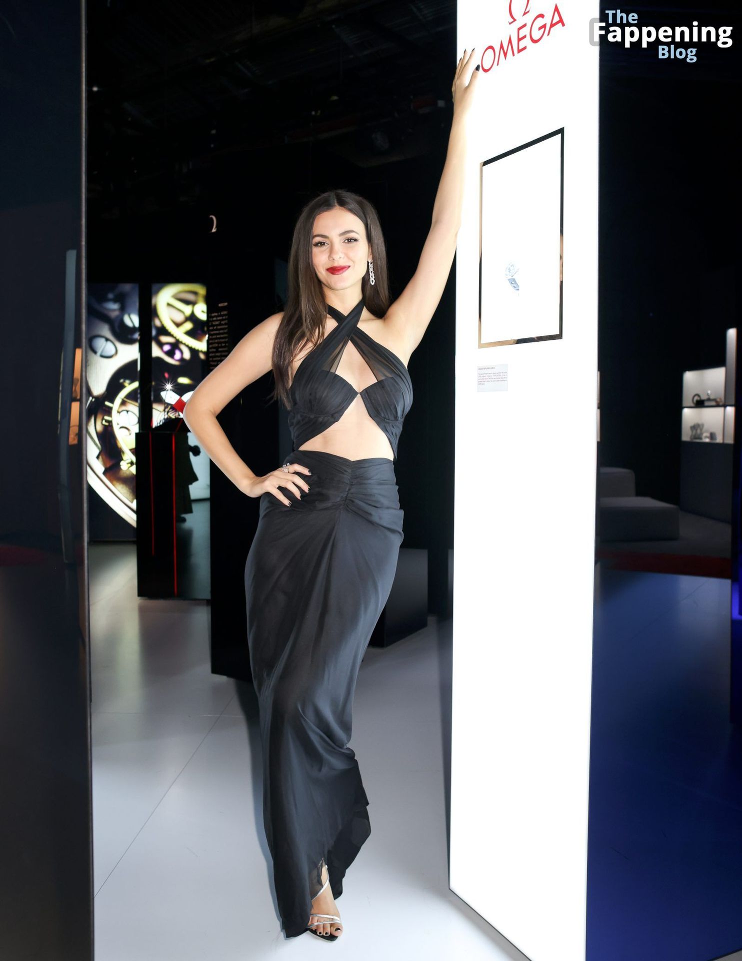 Victoria Justice Attends the Planet Omega Exhibition Celebration in New York (46 Photos)
