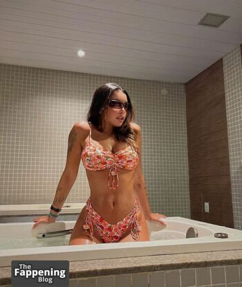 Gabriela Moura / gabimfmoura Nude Leaks Photo 33