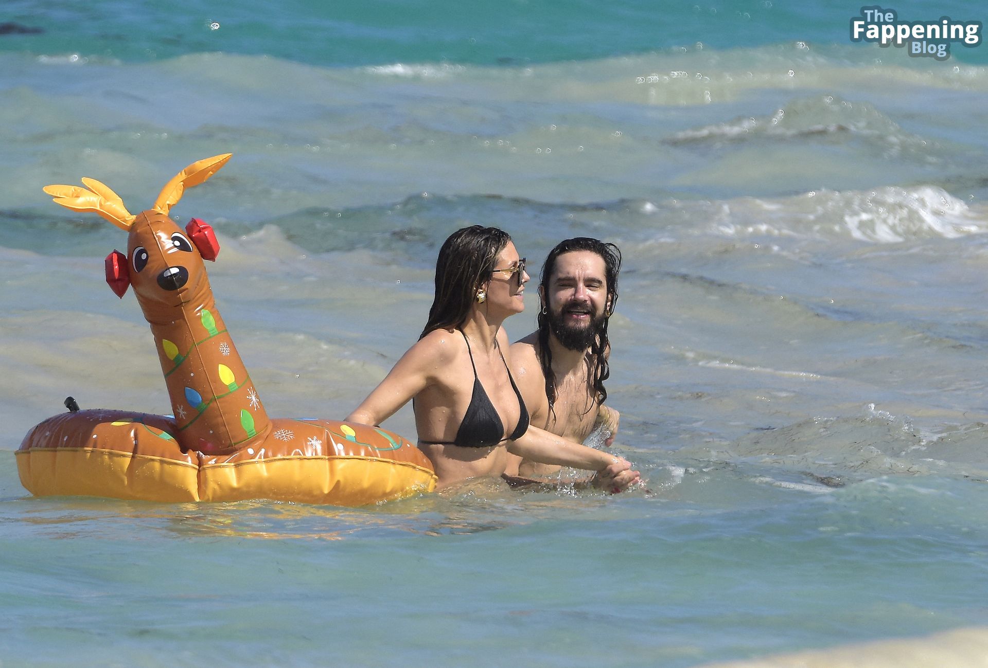 Heidi Klum Shows Off Her Sexy Bikini Body as She Frolics in the Caribbean Waves with Tom Kaulitz (186 Photos)