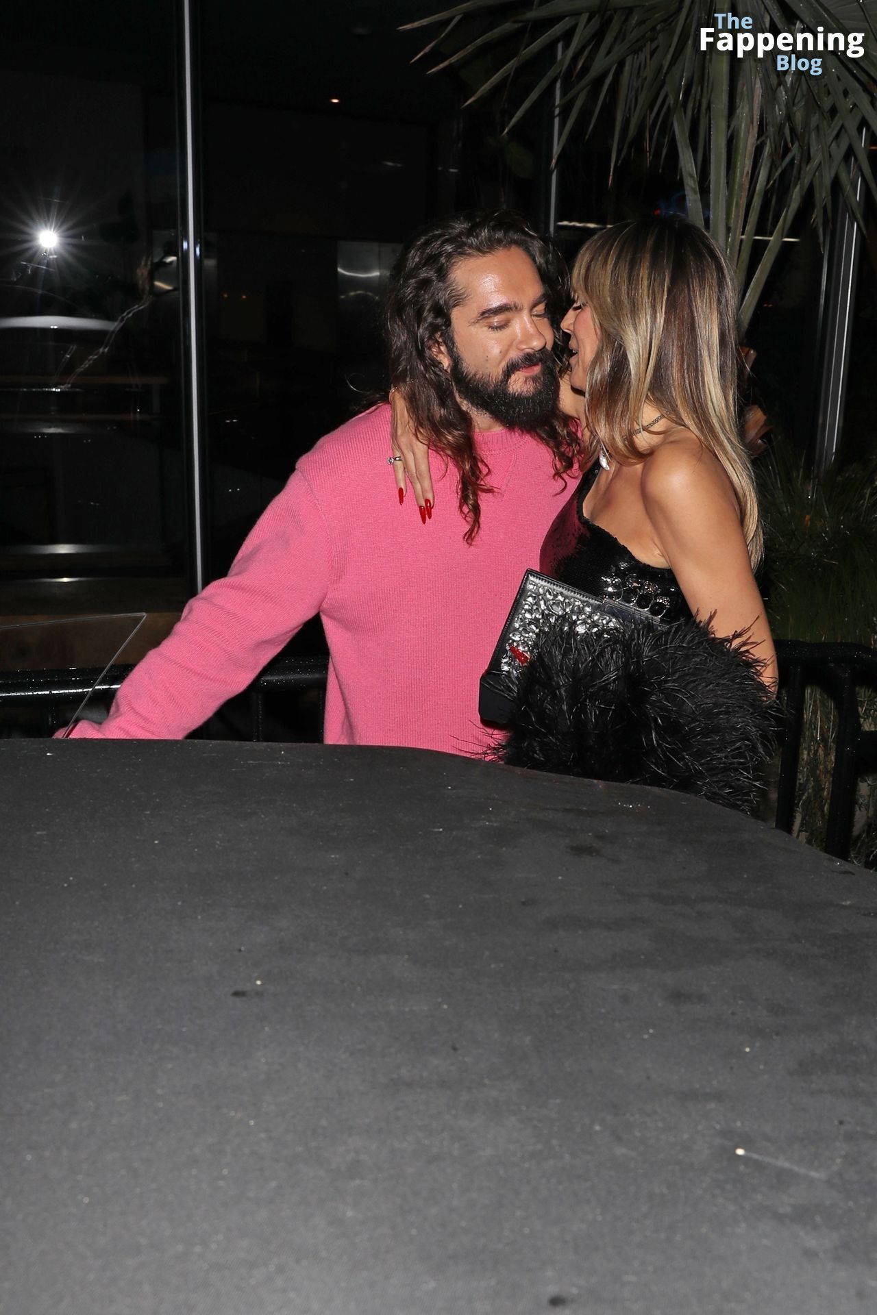 Heidi Klum Shares a Passionate Kiss with Tom Kaulitz After Having Dinner with Sofia Vergara (103 Photos)