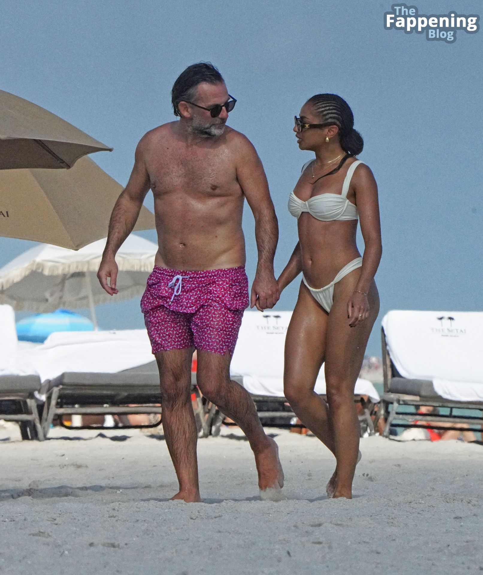 Jacky Krapf &amp; Niclas Castello are Spotted at the Beach in Miami (67 Photos)