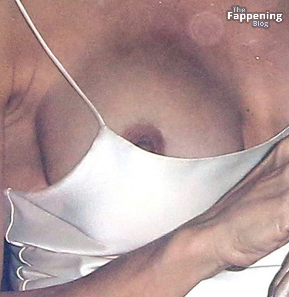 Pamela-Anderson-Nude-3-The-Fappening-Blog.jpg