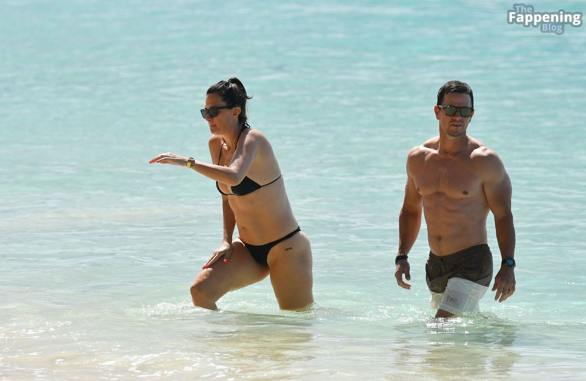 Rhea Durham &amp; Mark Wahlberg Pack on the PDA During Their Winter Holidays in Barbados (118 Photos)